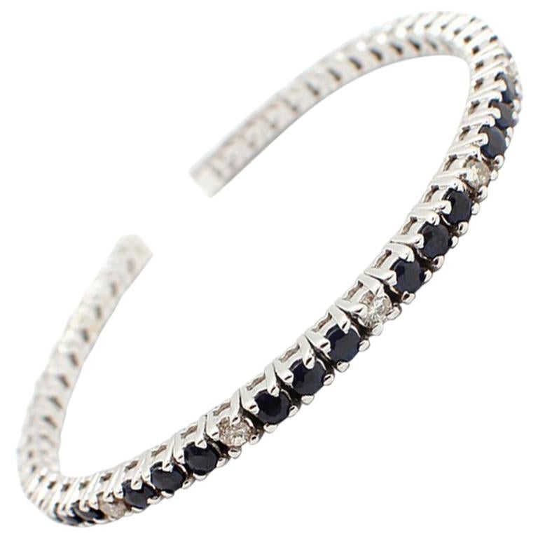 Flexible 18 Karat Gold 5.00 Carat Sapphire and 0.66 Carat Diamond Cuff Bracelet