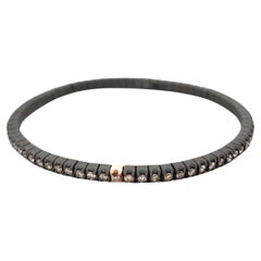 Flexibles Titan-Armband aus 18 Karat Roségold mit braunen runden Diamanten