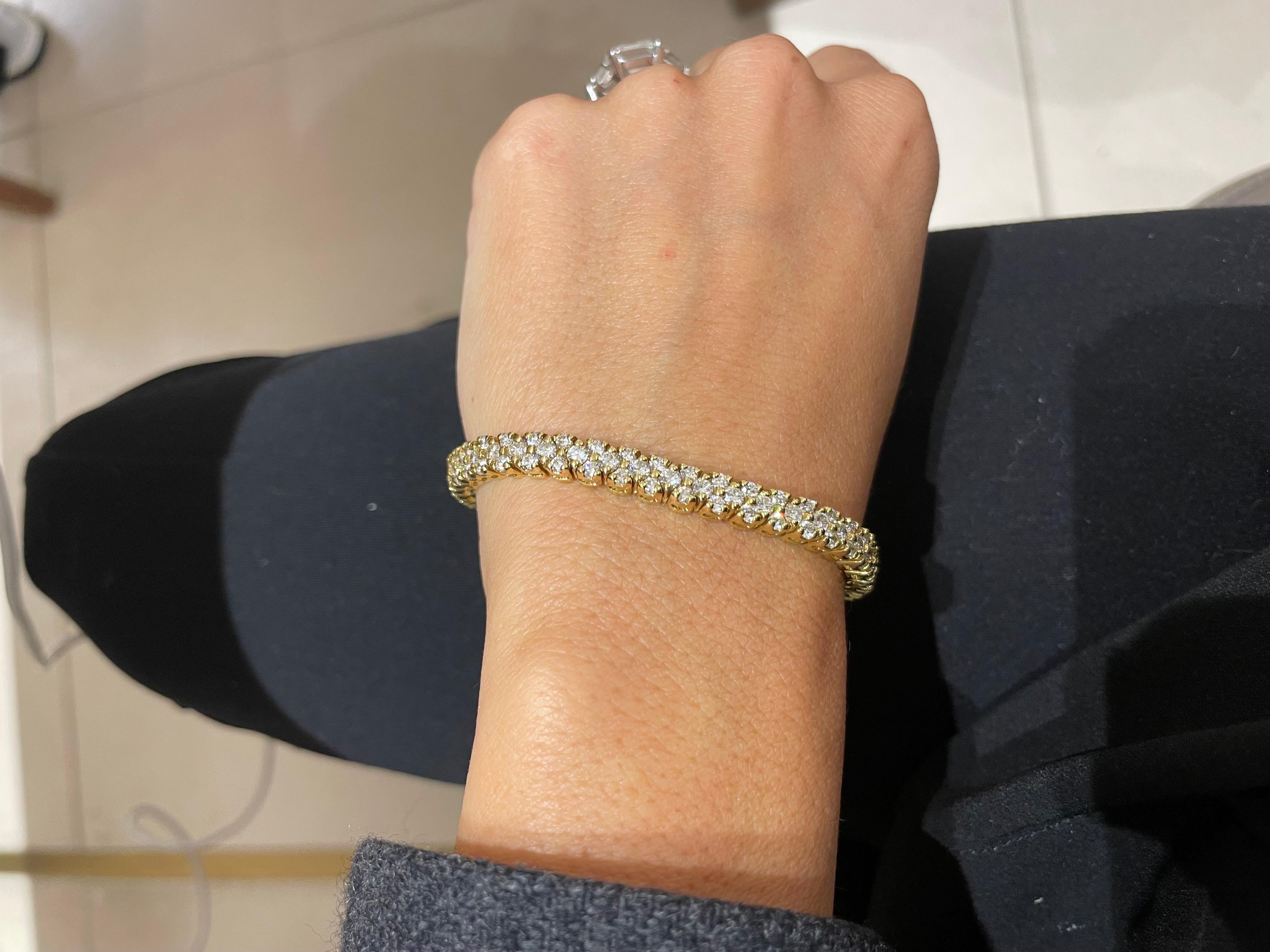 Bracelet tennis souple en or jaune 18 carats et diamants Unisexe en vente
