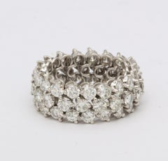 Flexibles Platinband mit 3 Reihen Diamanten