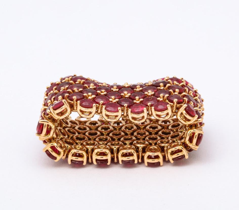 Flexible 7-Row Ruby Rose Gold Ring For Sale 2