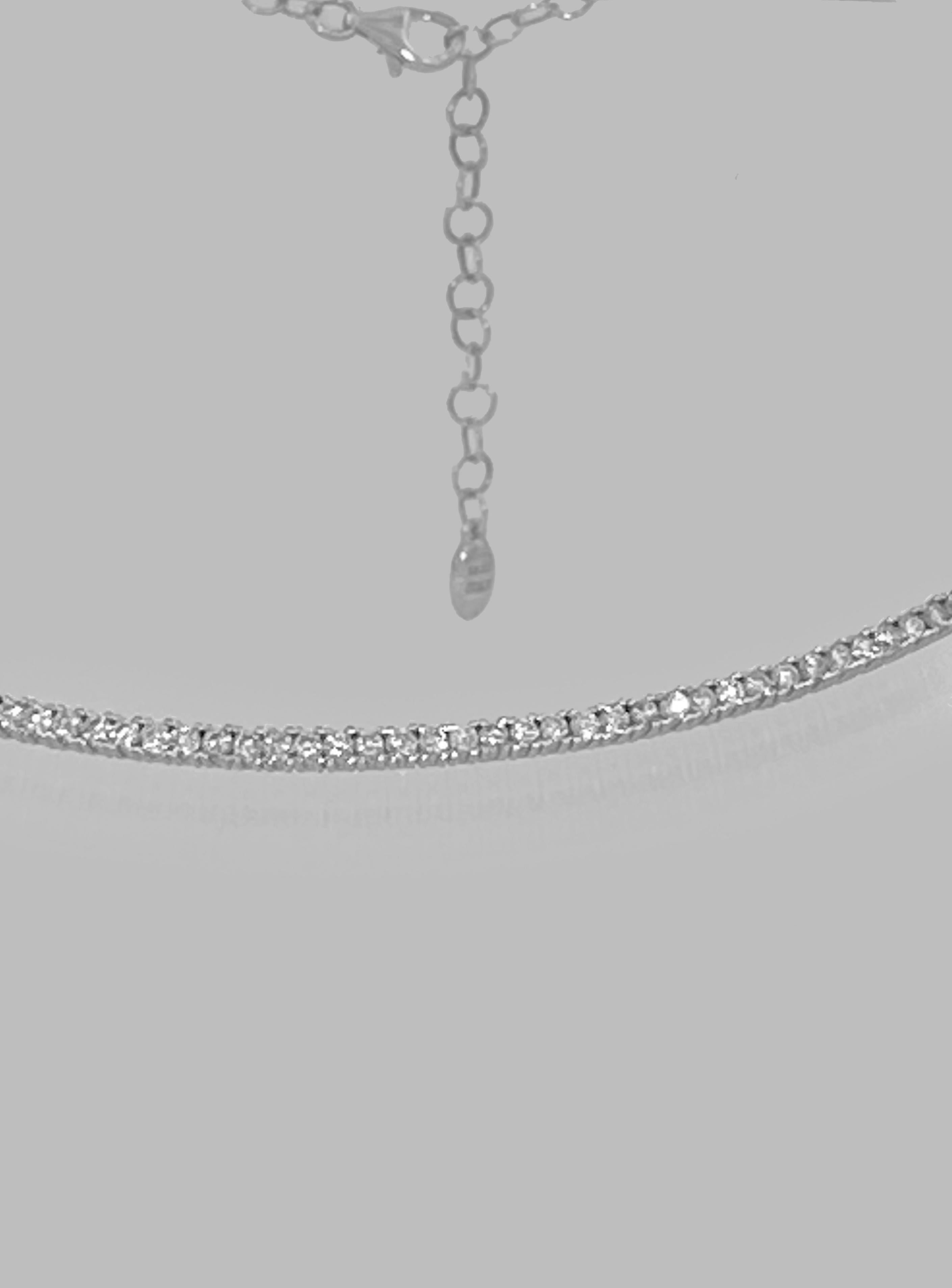 Tour de cou flexible à collier de diamants Neuf - En vente à Malibu, CA