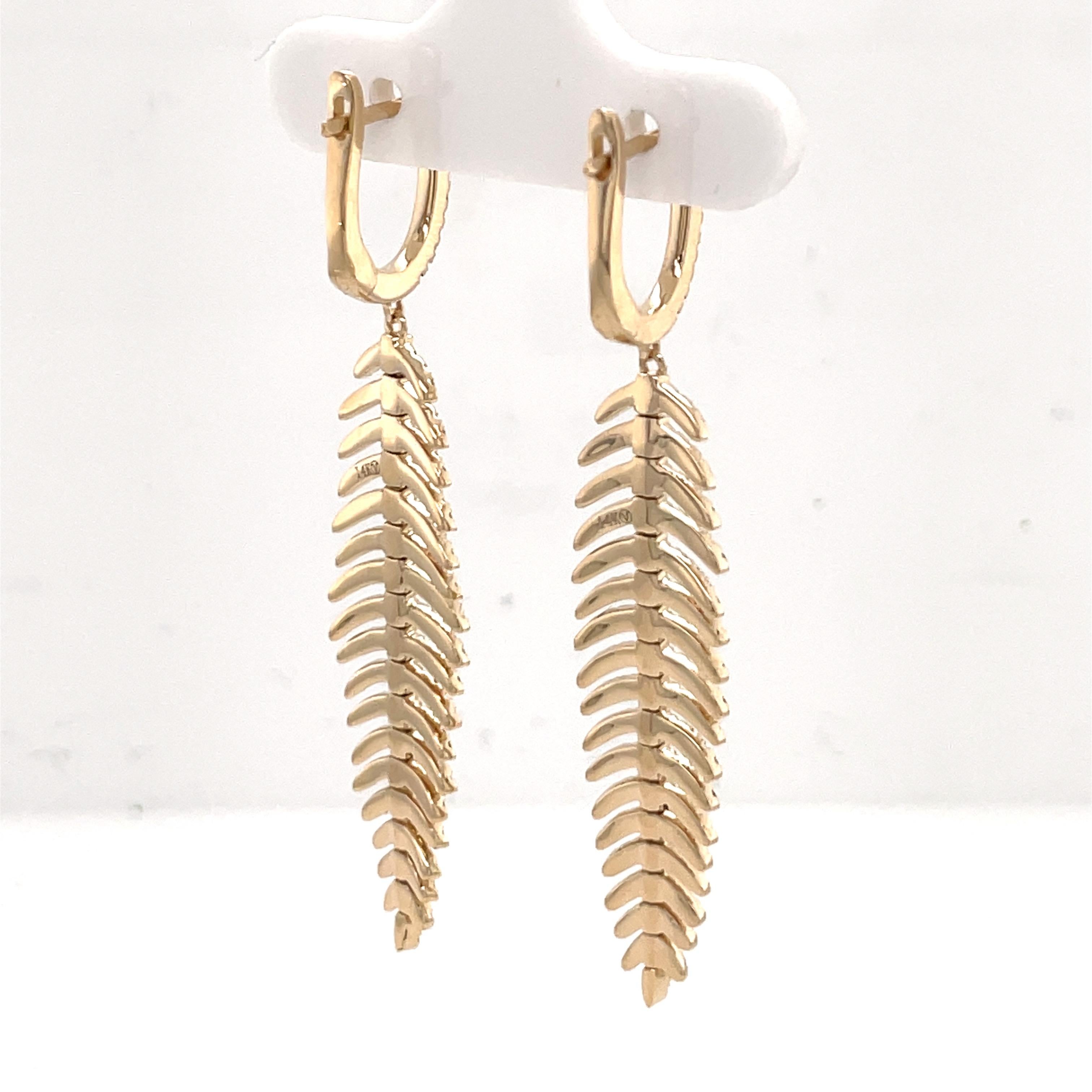 Flexible Diamond Feather Drop Earrings 1.28 Carats 14K Yellow Gold 9.2 Grams In New Condition In New York, NY