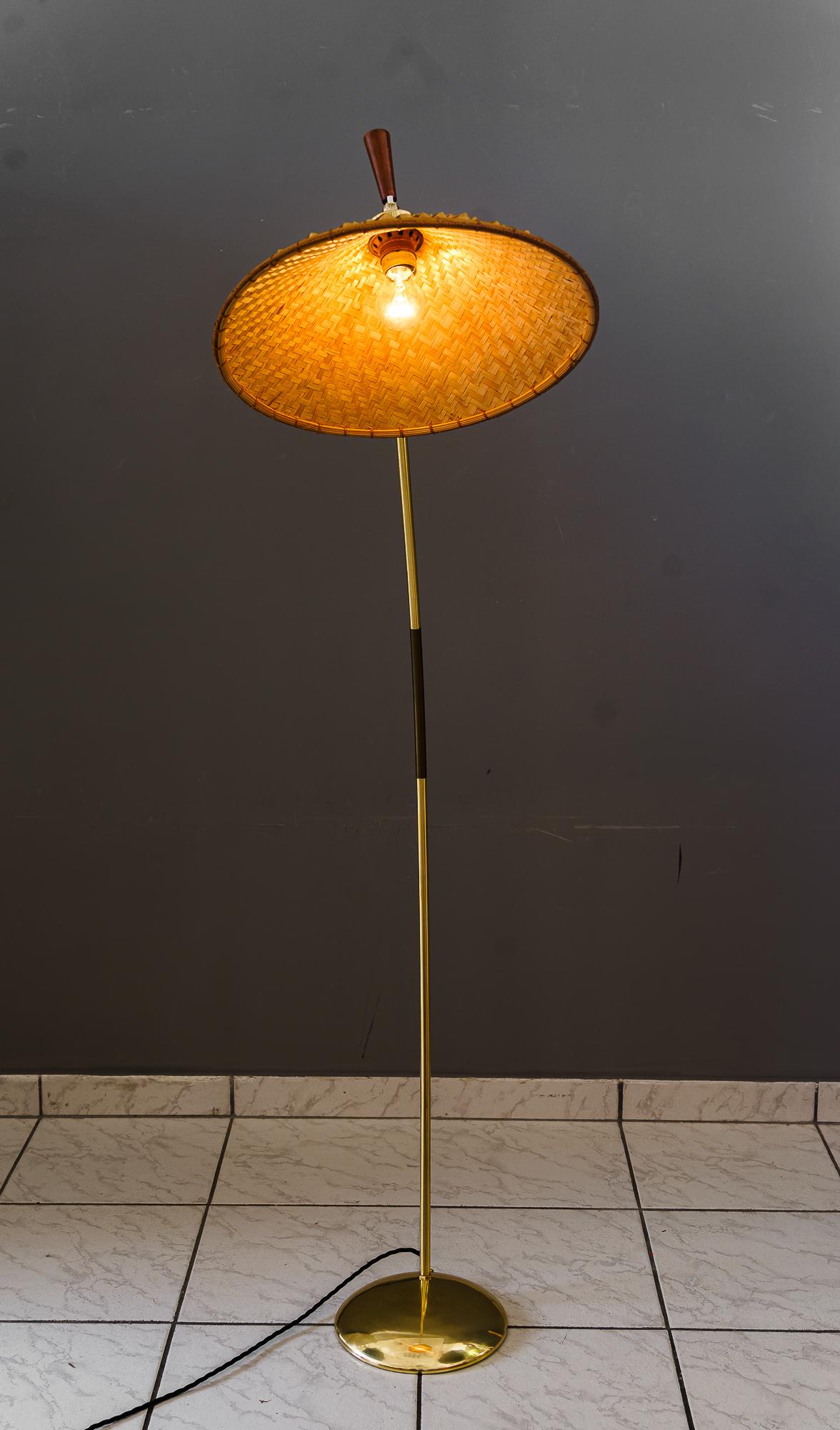 Flexible Floor Lamp by Rupert Nikoll with Original Condition Shade Around 1950s For Sale 6