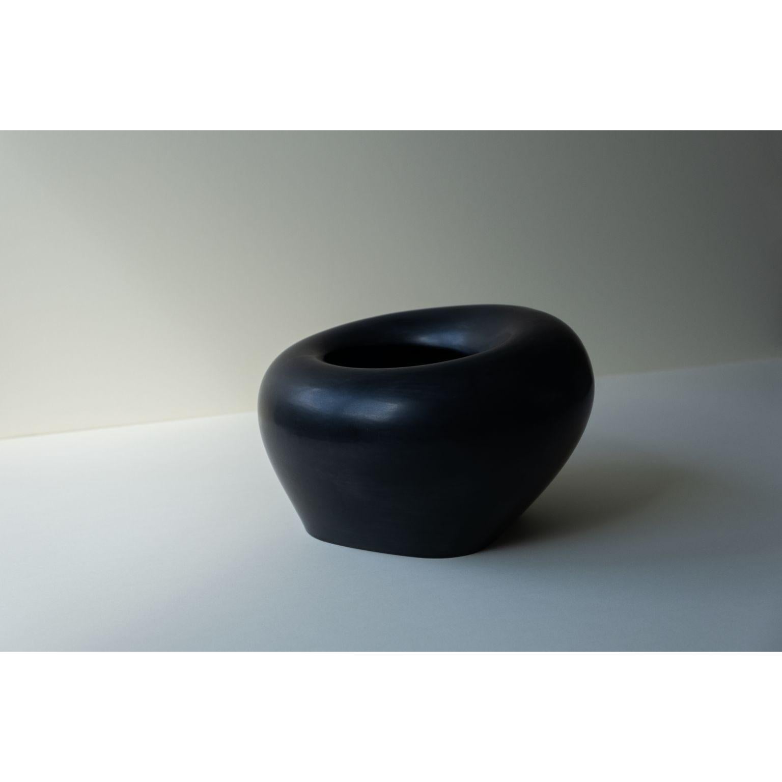 Flexible Formed Vase 3 by Rino Claessens In New Condition For Sale In Geneve, CH