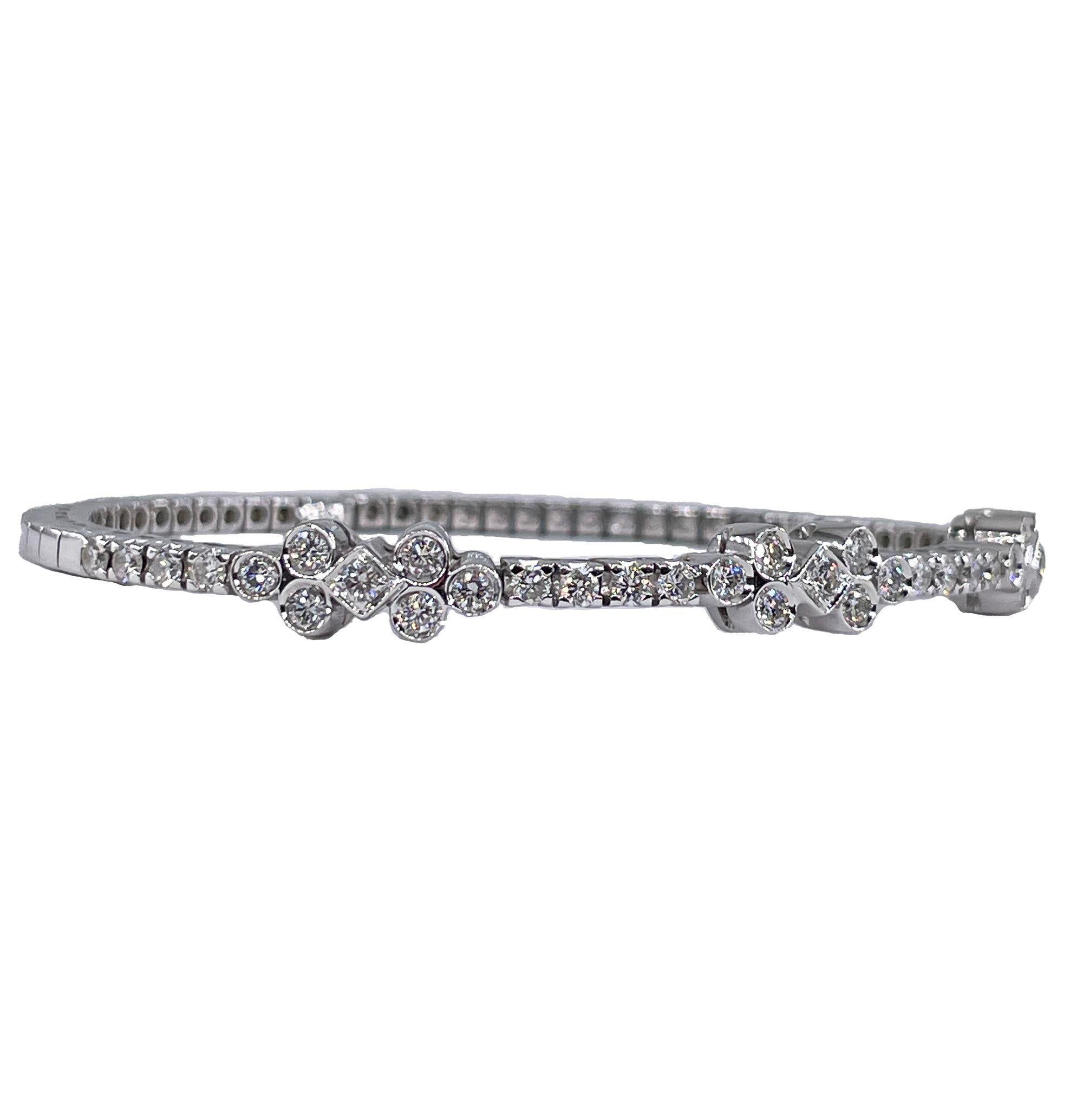 Round Cut Flexible Italian 2.10ctw Diamond 18K White Gold Cuff Bangle Bracelet For Sale