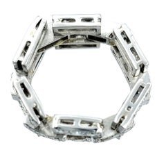 Flexible Link Pavé Diamond Geometric Motif Milgrain Band Ring in Platinum