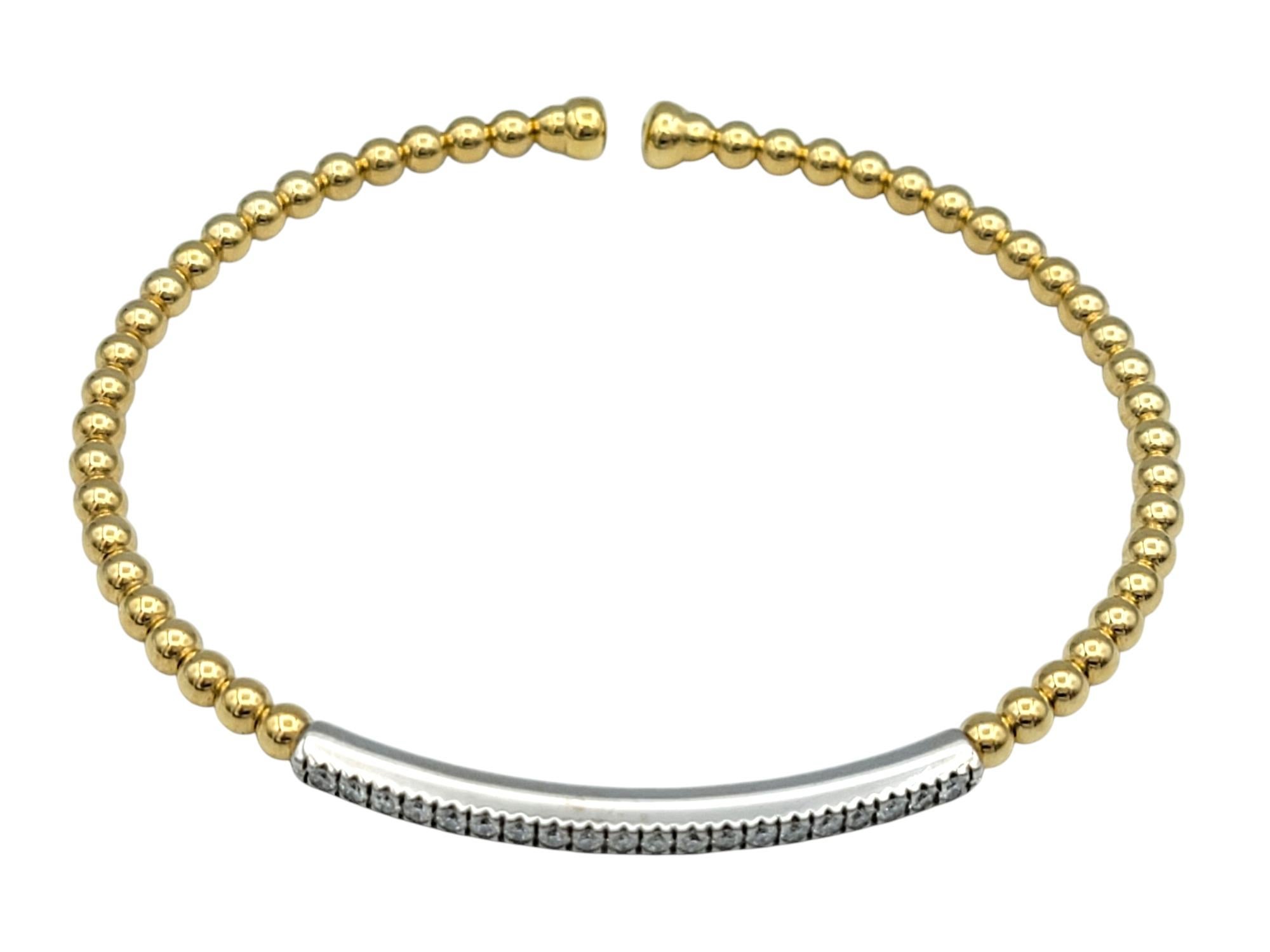 Contemporain Flexible Narrow Bubble Style Cuff Bracelet With Diamonds in 18 Karat Yellow Gold en vente
