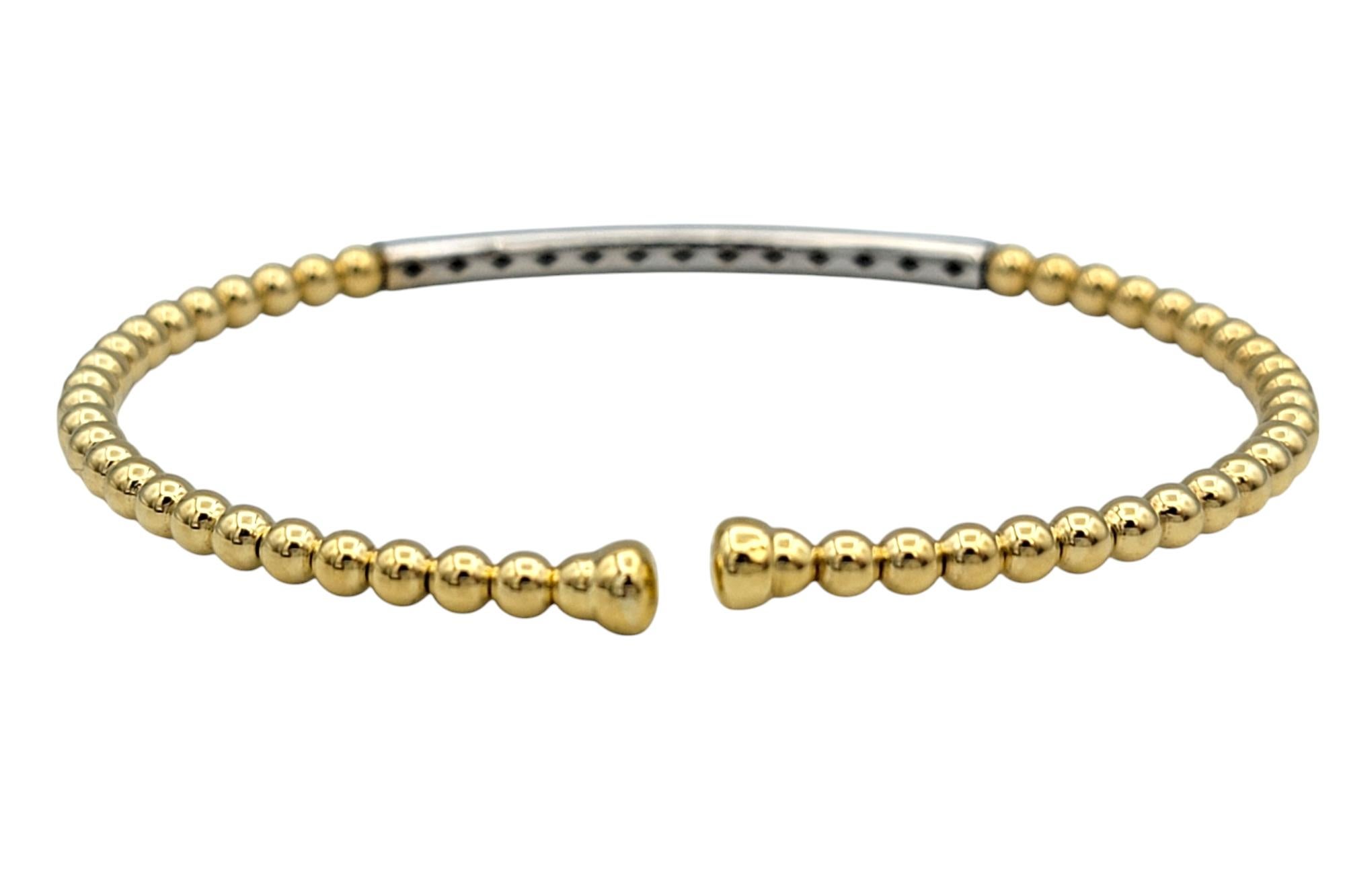 Taille ronde Flexible Narrow Bubble Style Cuff Bracelet With Diamonds in 18 Karat Yellow Gold en vente