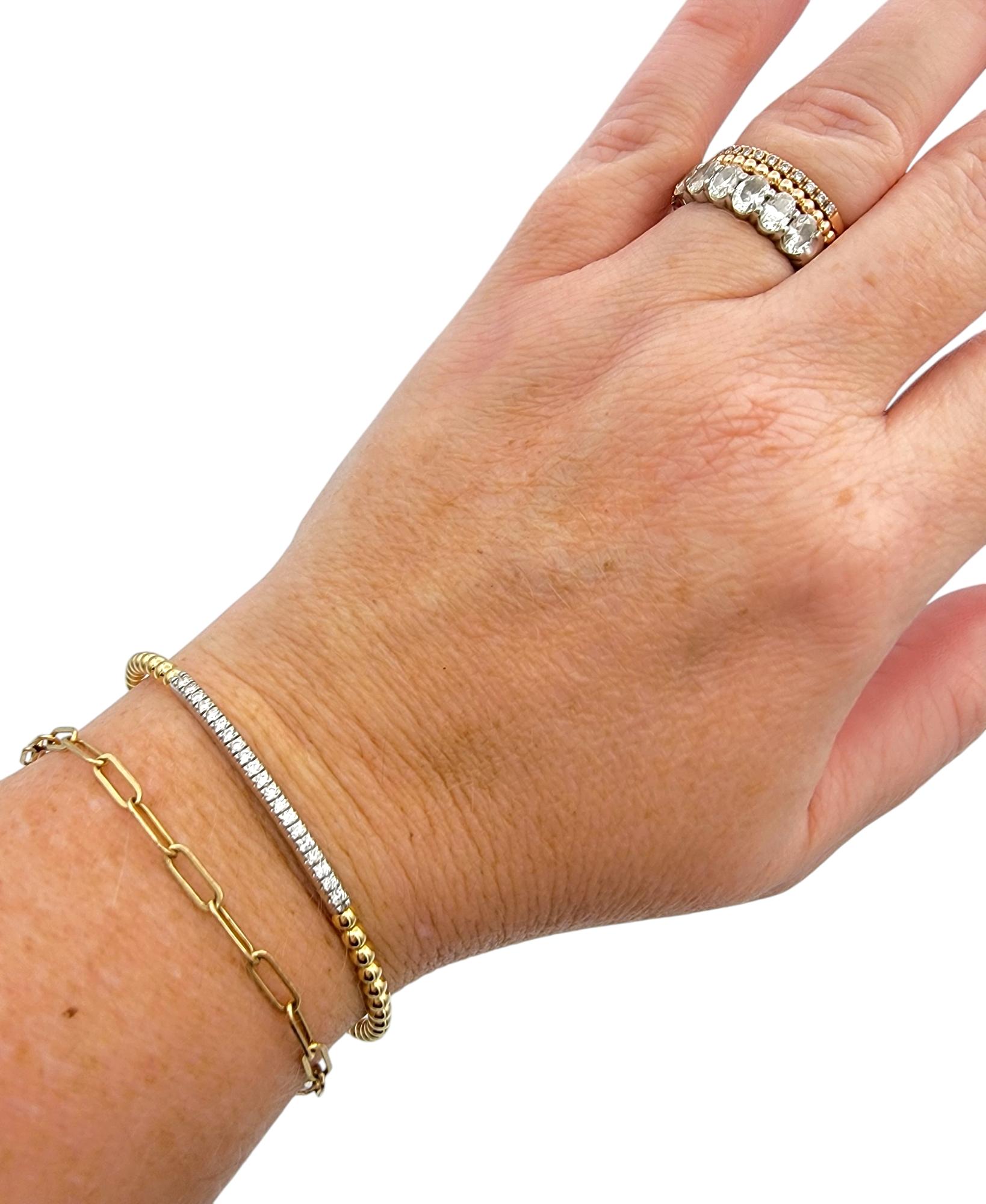 Flexible Narrow Bubble Style Cuff Bracelet With Diamonds in 18 Karat Yellow Gold en vente 3