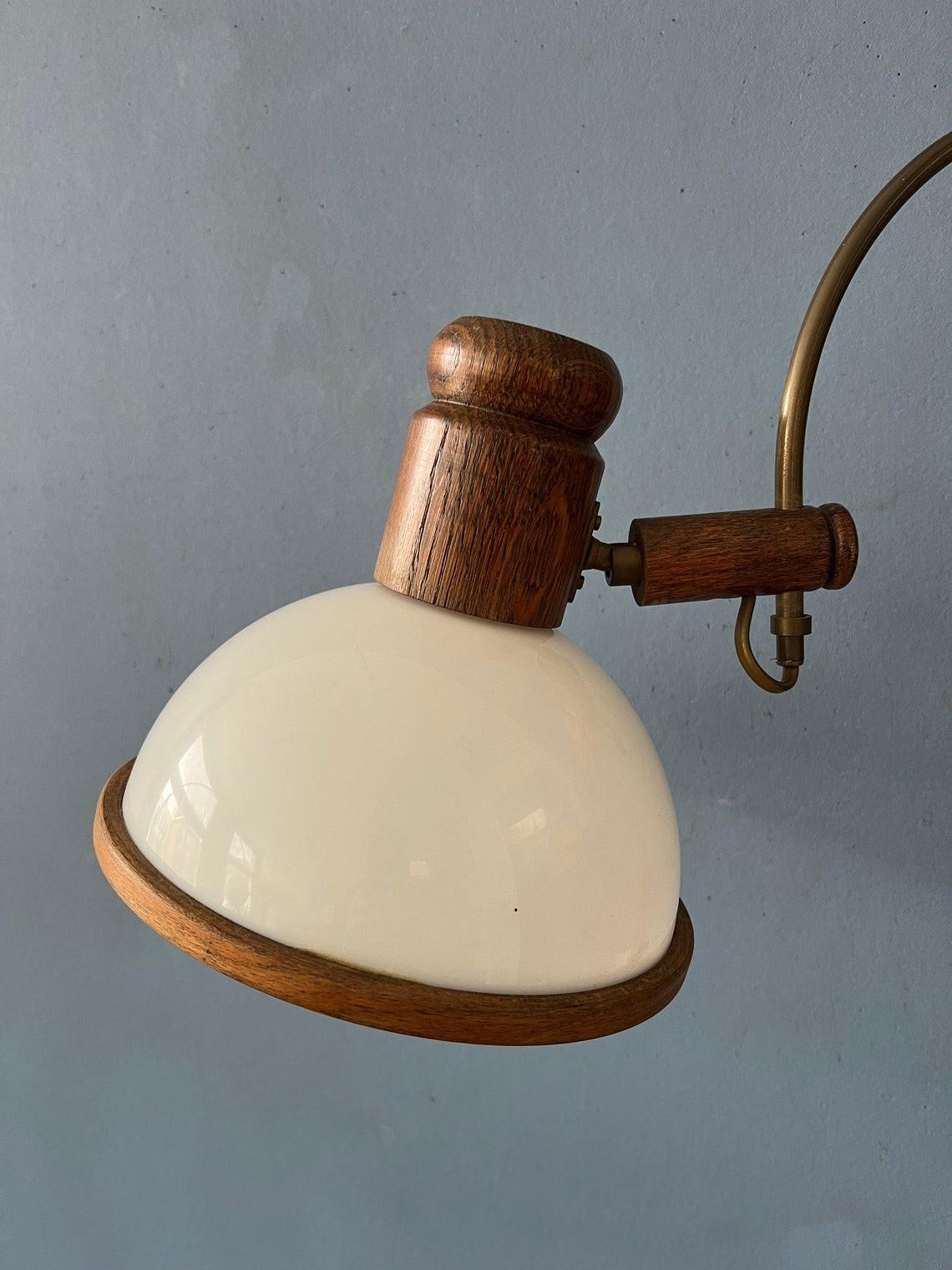 Lampada da parete ad arco a fungo flessibile Steinhauer con struttura in legno e paralume in plexiglass 3