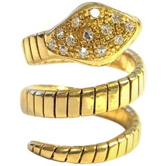 Flexible Yellow Gold Snake Ring with Diamond Head