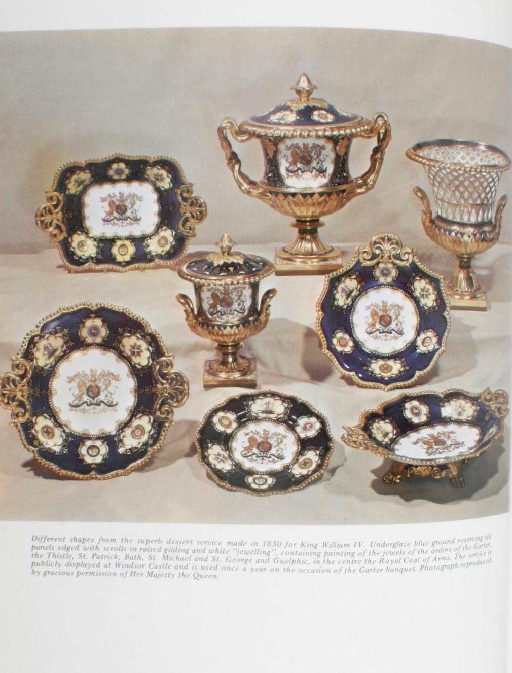 Porcelana de Flight, Barr & Worcester 1783-1840 por Henry Sandon. Woodbridge: The Antique Collectors' Club, 1992. Tapa dura y sobrecubierta con funda de cristal. 245 págs. Un hermoso libro de consulta sobre la porcelana fabricada por la Worcester