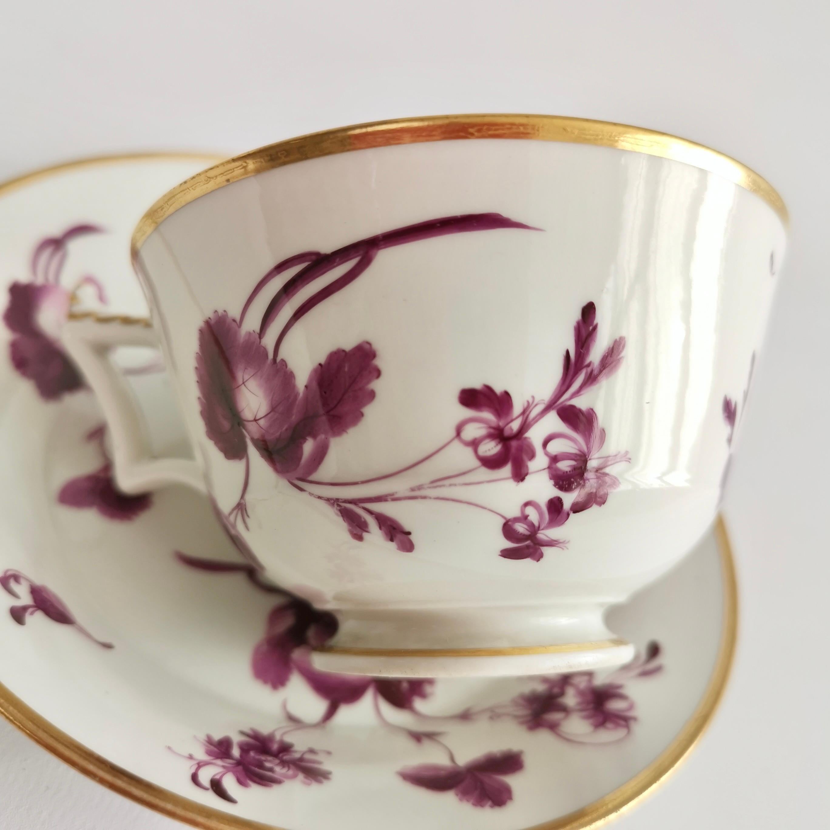 Porcelain Flight Barr and Barr Teacup, White with Puce Flowers, Regency ca 1815