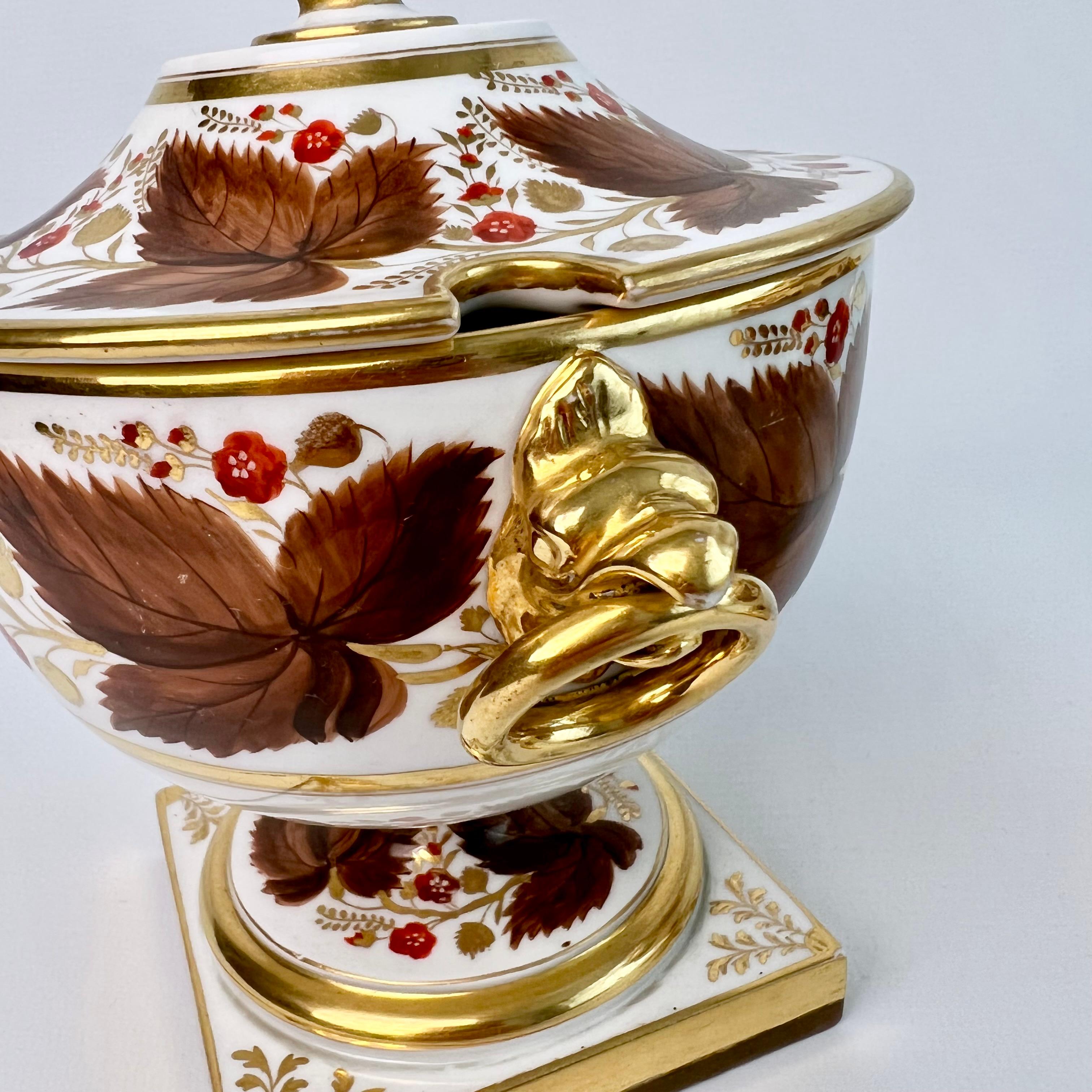 Hand-Painted Flight Barr & Barr Dessert Service, Brown Vines and Berries, 1815-1820 For Sale