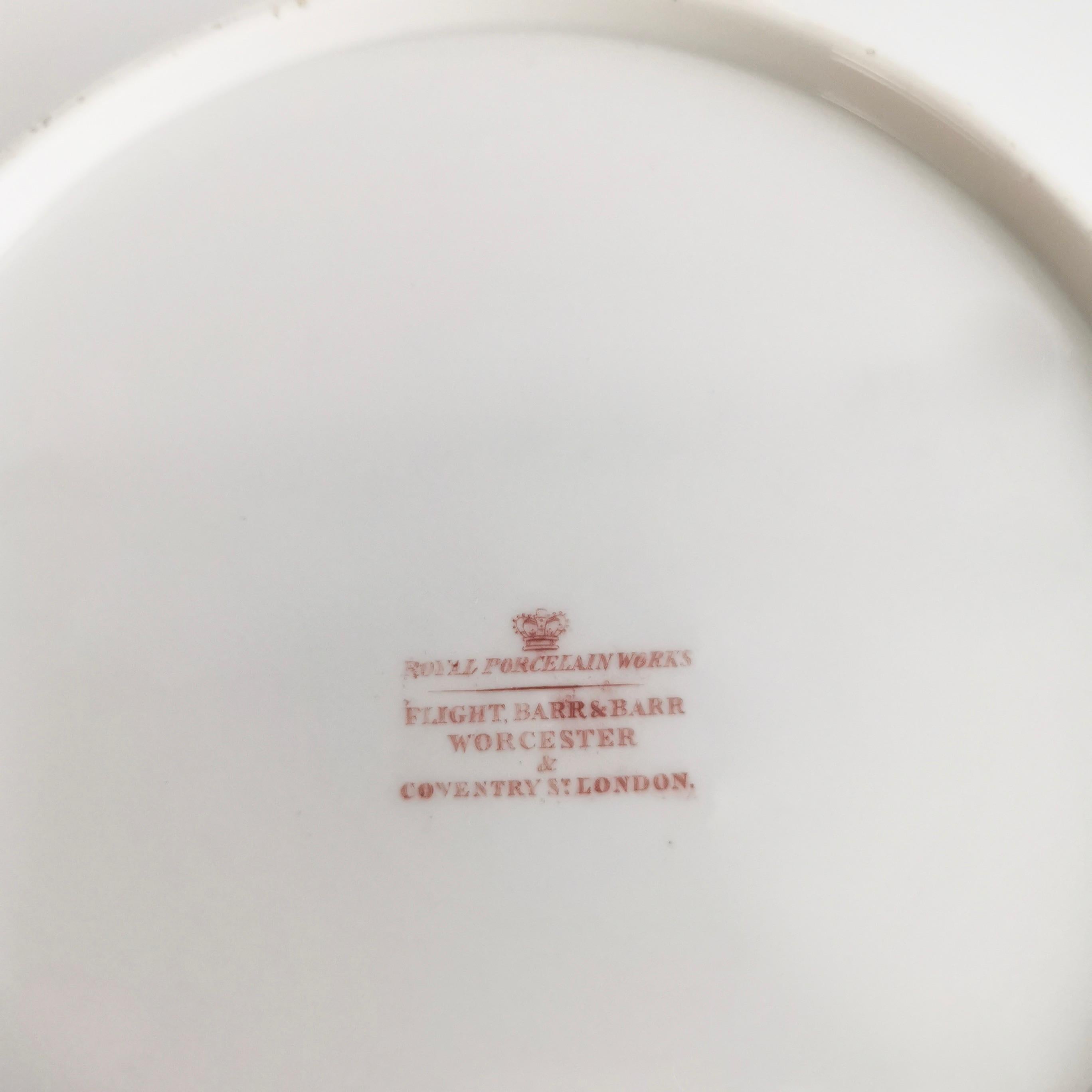 Flight Barr & Barr Porcelain Plate, Peach, Gilt Strawberries, Regency ca 1825 2