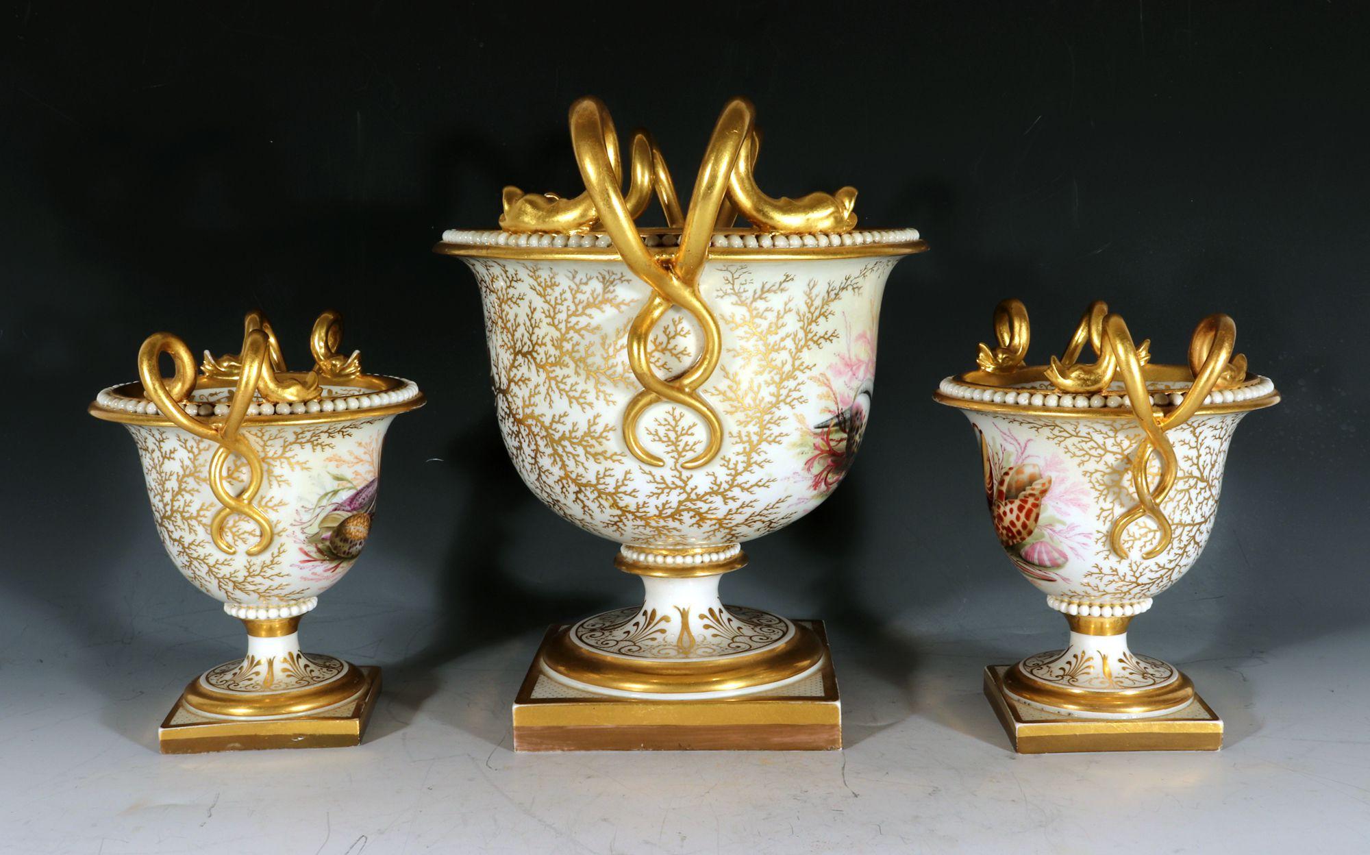 Flight, Barr & Barr Worcester Porcelain Sea Shell Garniture of Urns, 1813-17 5