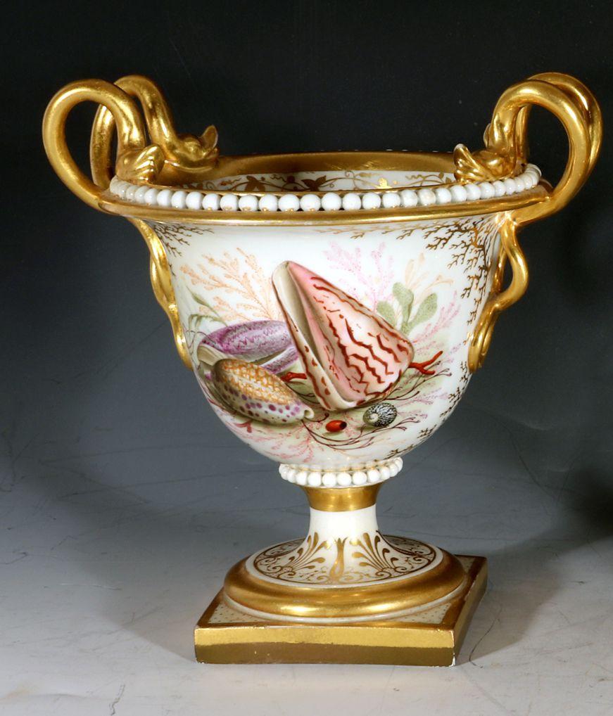 English Flight, Barr & Barr Worcester Porcelain Sea Shell Garniture of Urns, 1813-17