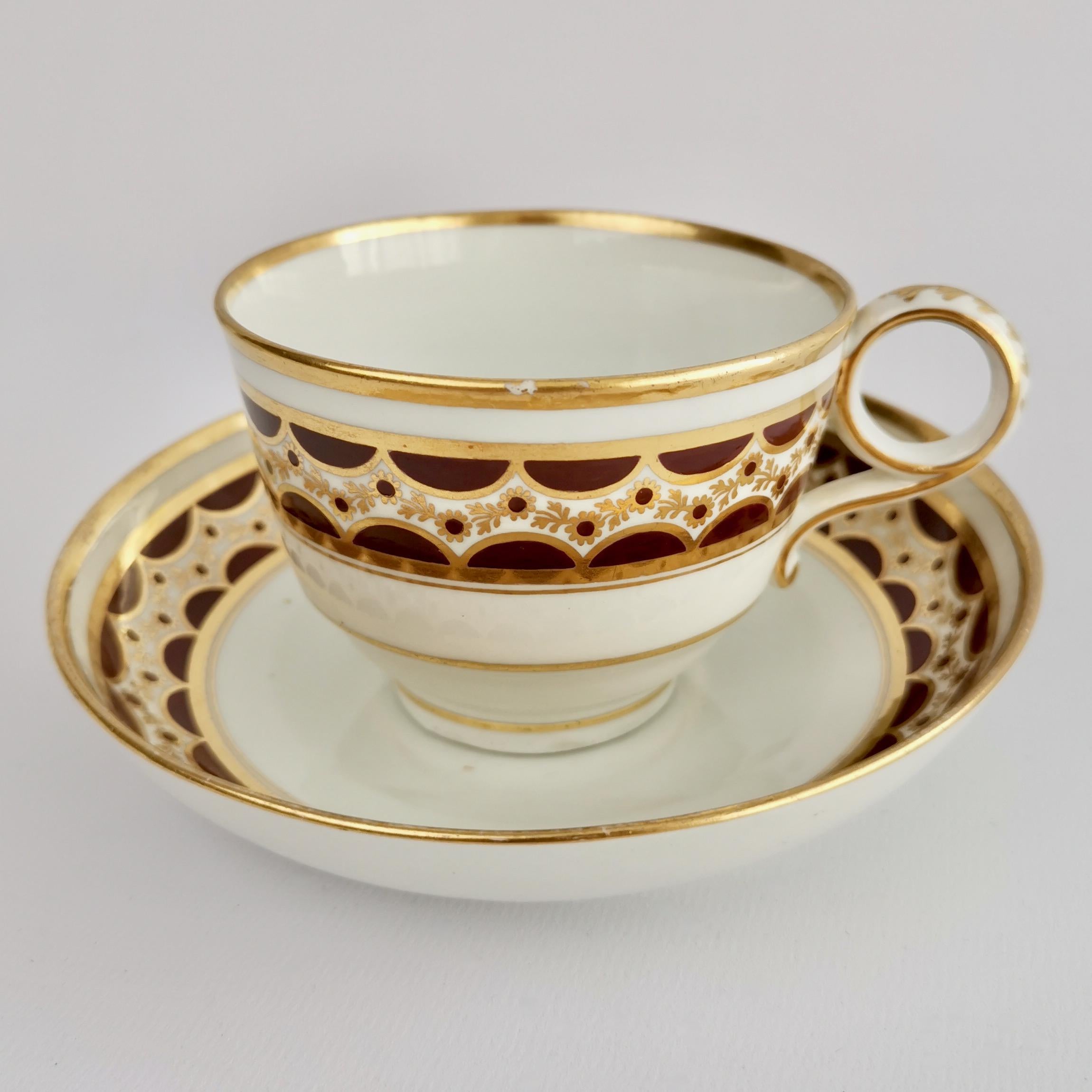 George III Flight & Barr Porcelain Teacup Trio, Brown and Gilt Pattern, Georgian, 1792-1804 For Sale