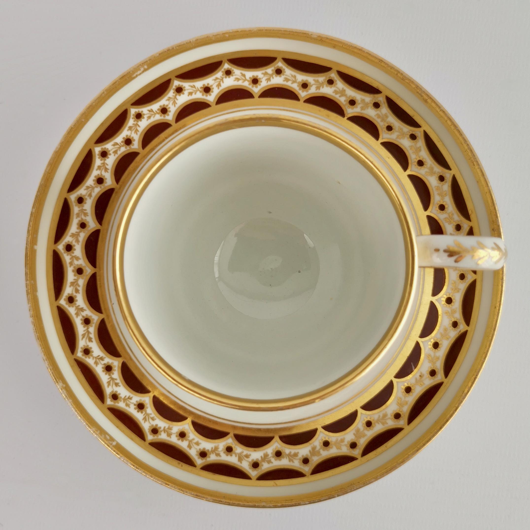 Flight & Barr Porcelain Teacup Trio, Brown and Gilt Pattern, Georgian, 1792-1804 For Sale 2