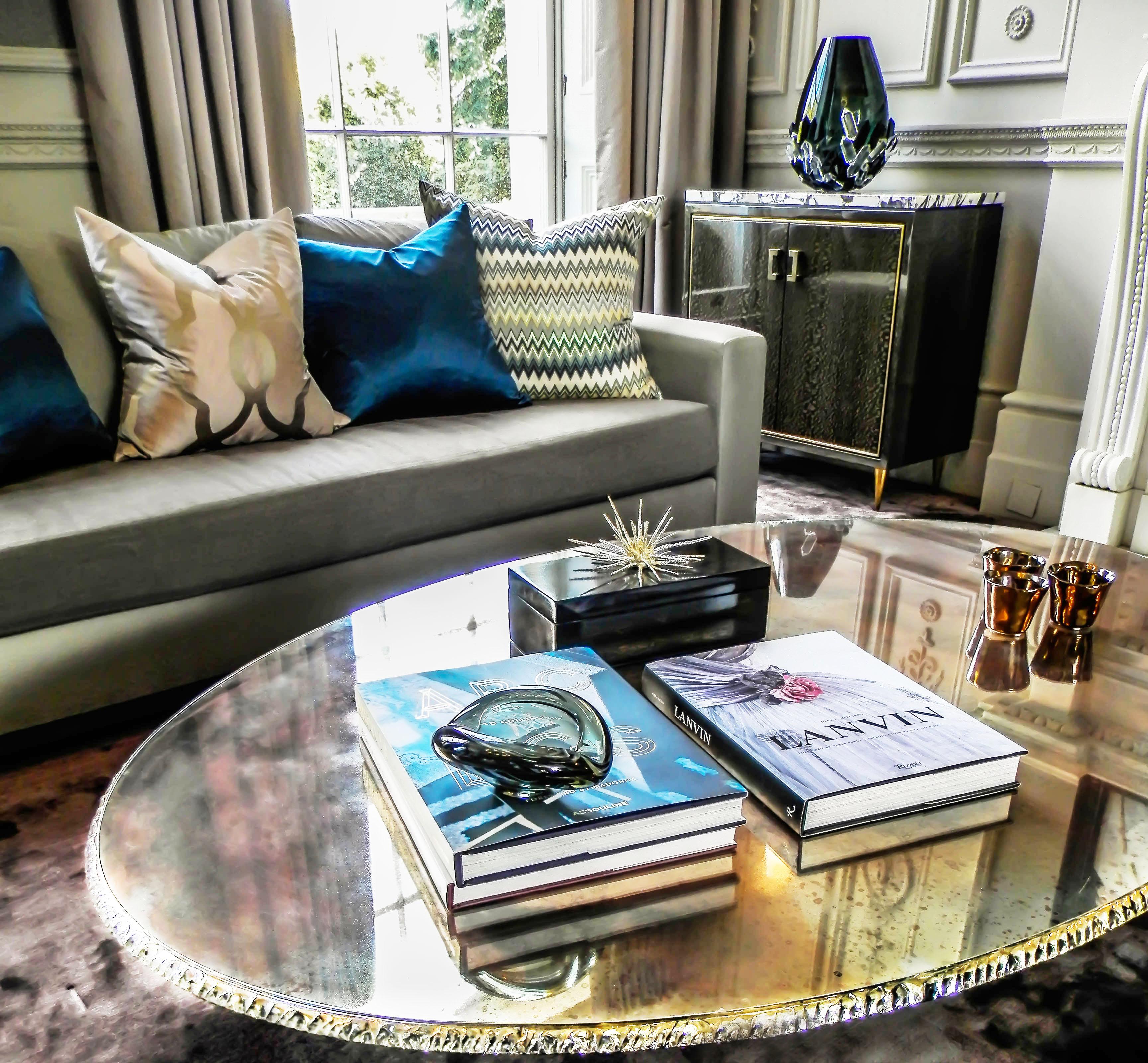 Métal Table basse contemporaine Flight, 100 x 100 cm, verre argenté en vente