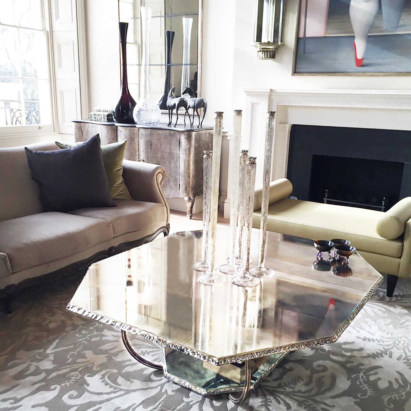 Table basse contemporaine Flight, 100 x 100 cm, verre argenté en vente 1