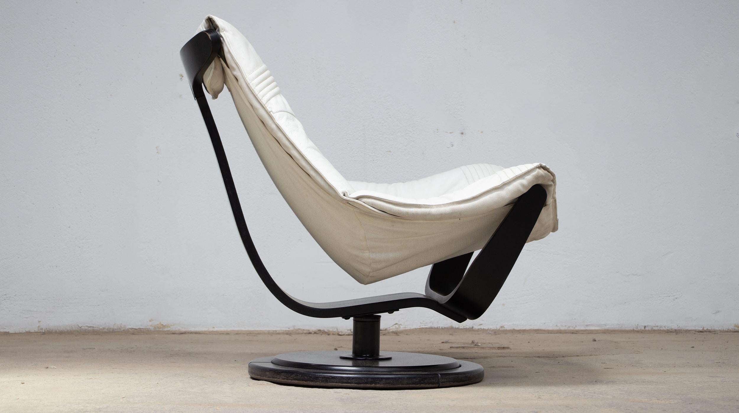 Fin du 20e siècle Chaise longue haute Flight de Takashi Okamura et Erik Marquardsen en vente