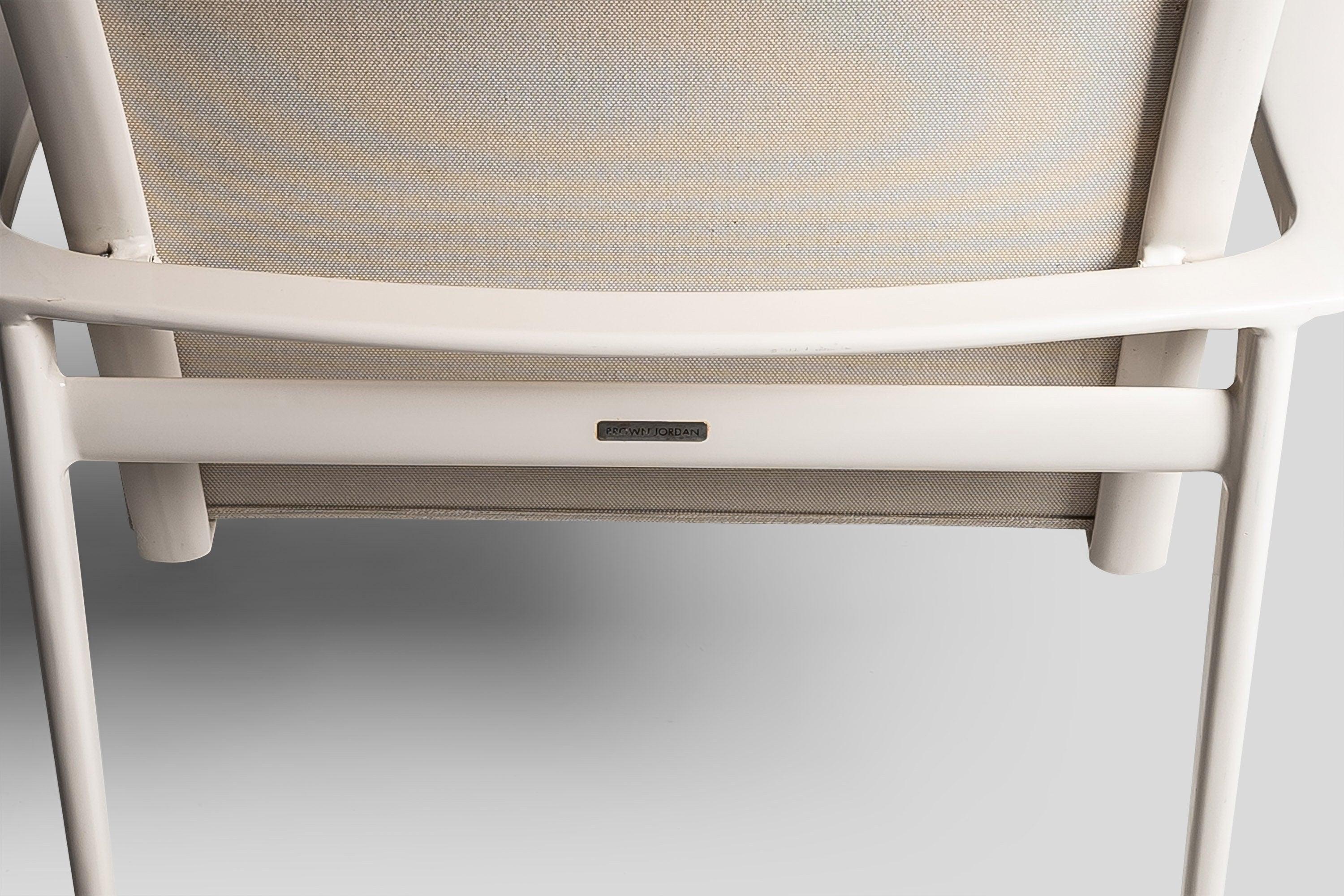 Américain Fauteuil de salon empilable Flight Sling avec pouf par Brown Jordan, États-Unis en vente