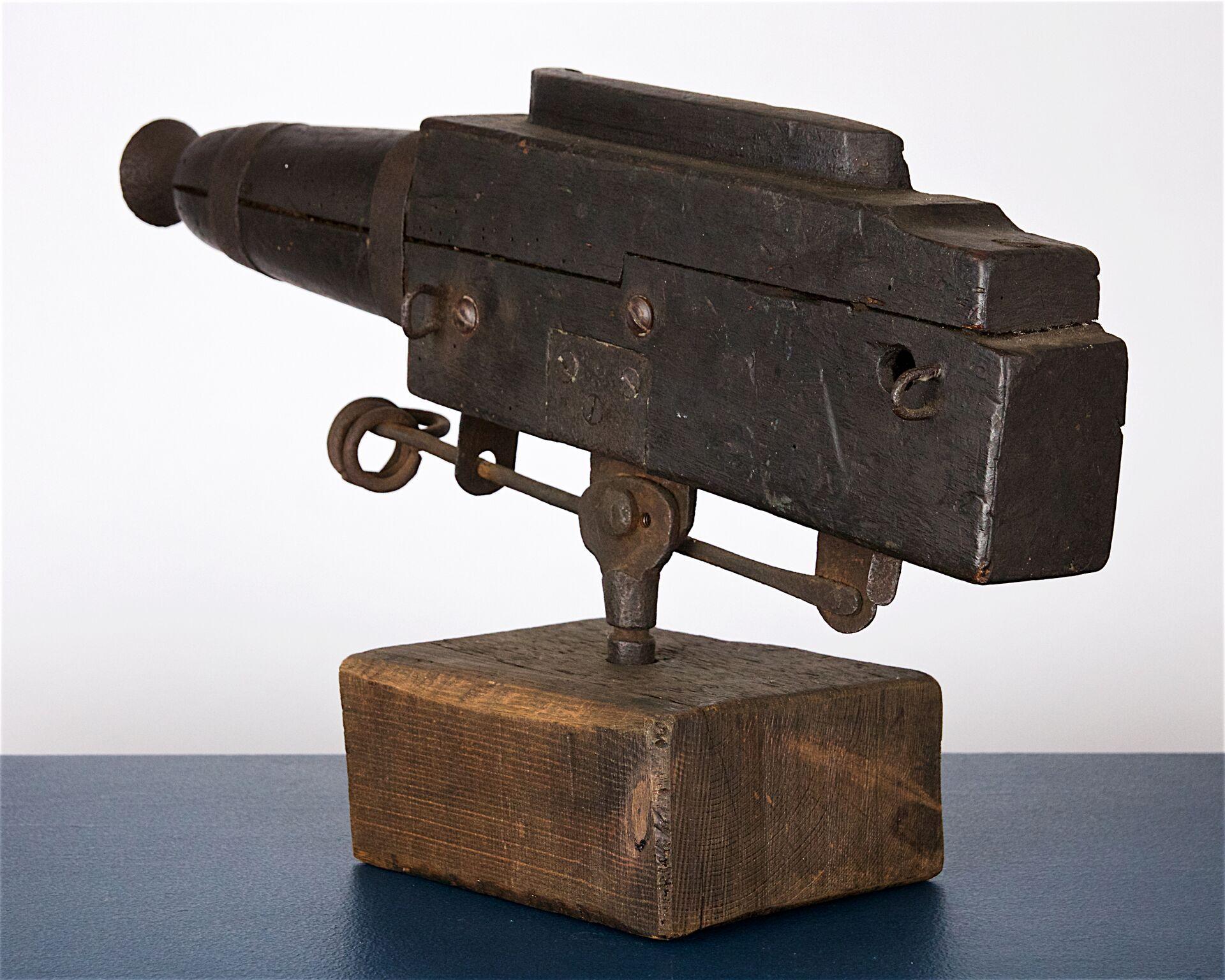 Flintlock Alarm Gun with Flared Barrel, circa 1800 1