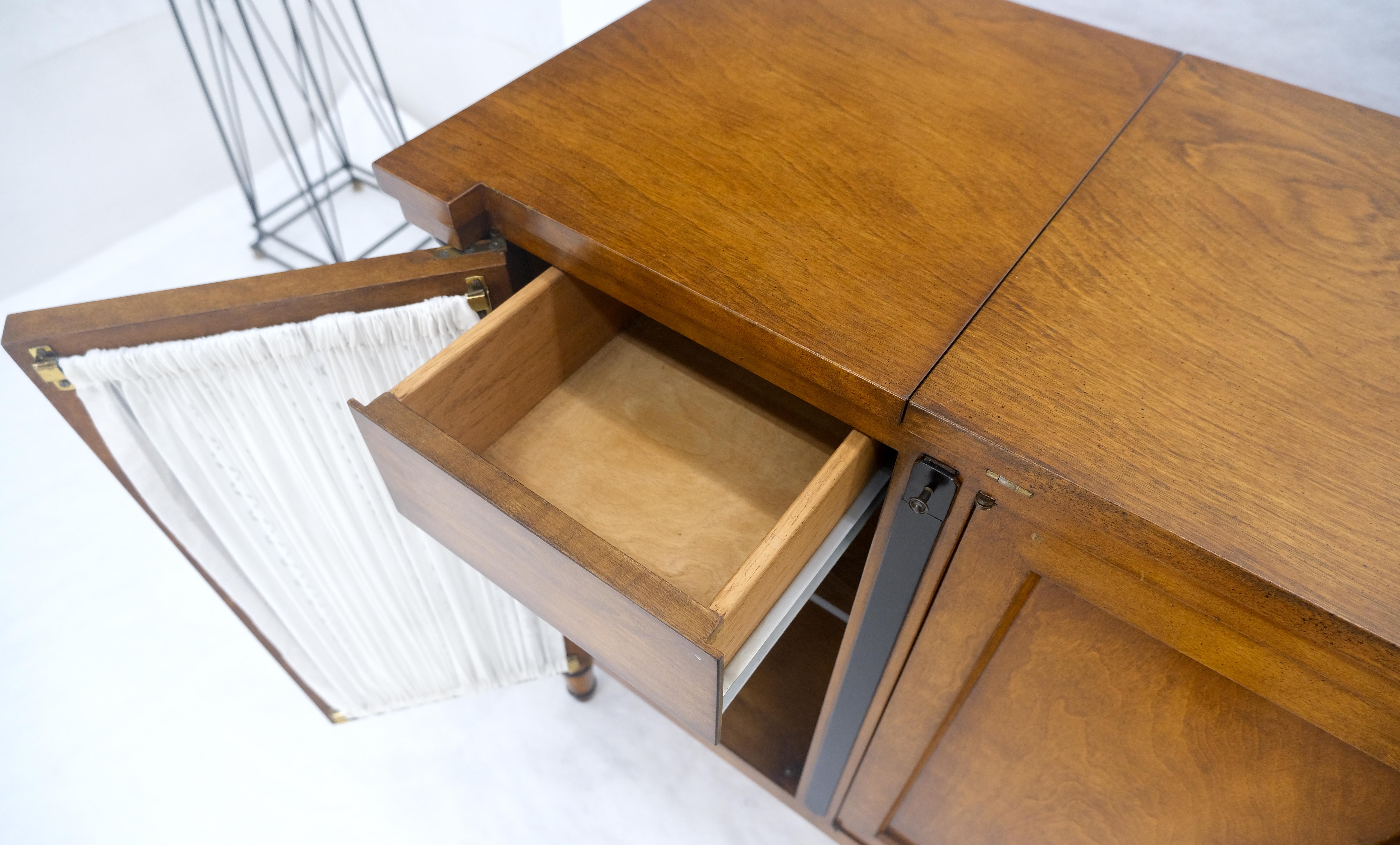 Flip Top Serving Tray Table 4 Doors Credenza Bar Server Sideboard MINT For Sale 8