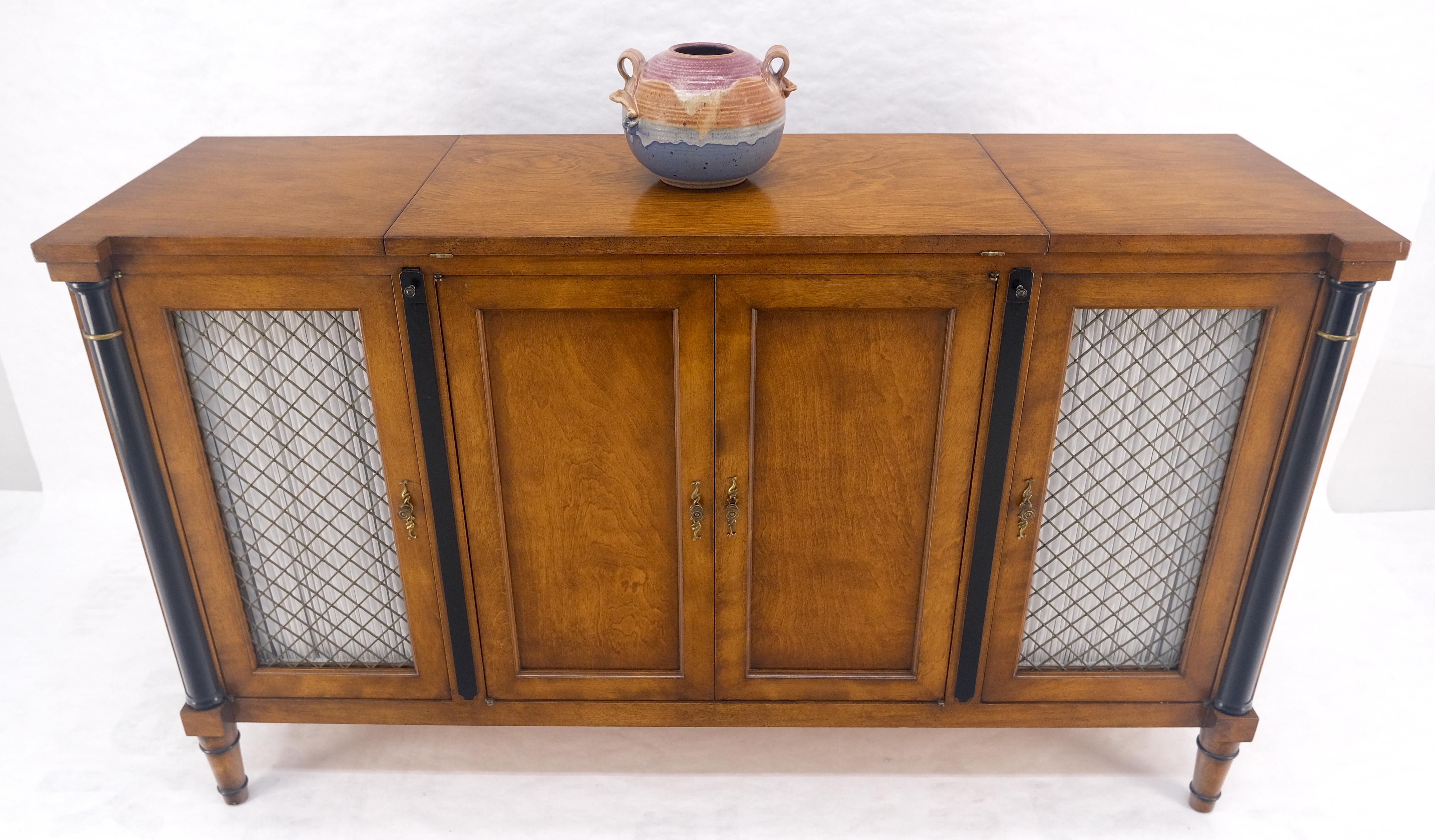 Flip Top Serving Tray Table 4 Doors Credenza Bar Server Sideboard MINT In Good Condition For Sale In Rockaway, NJ
