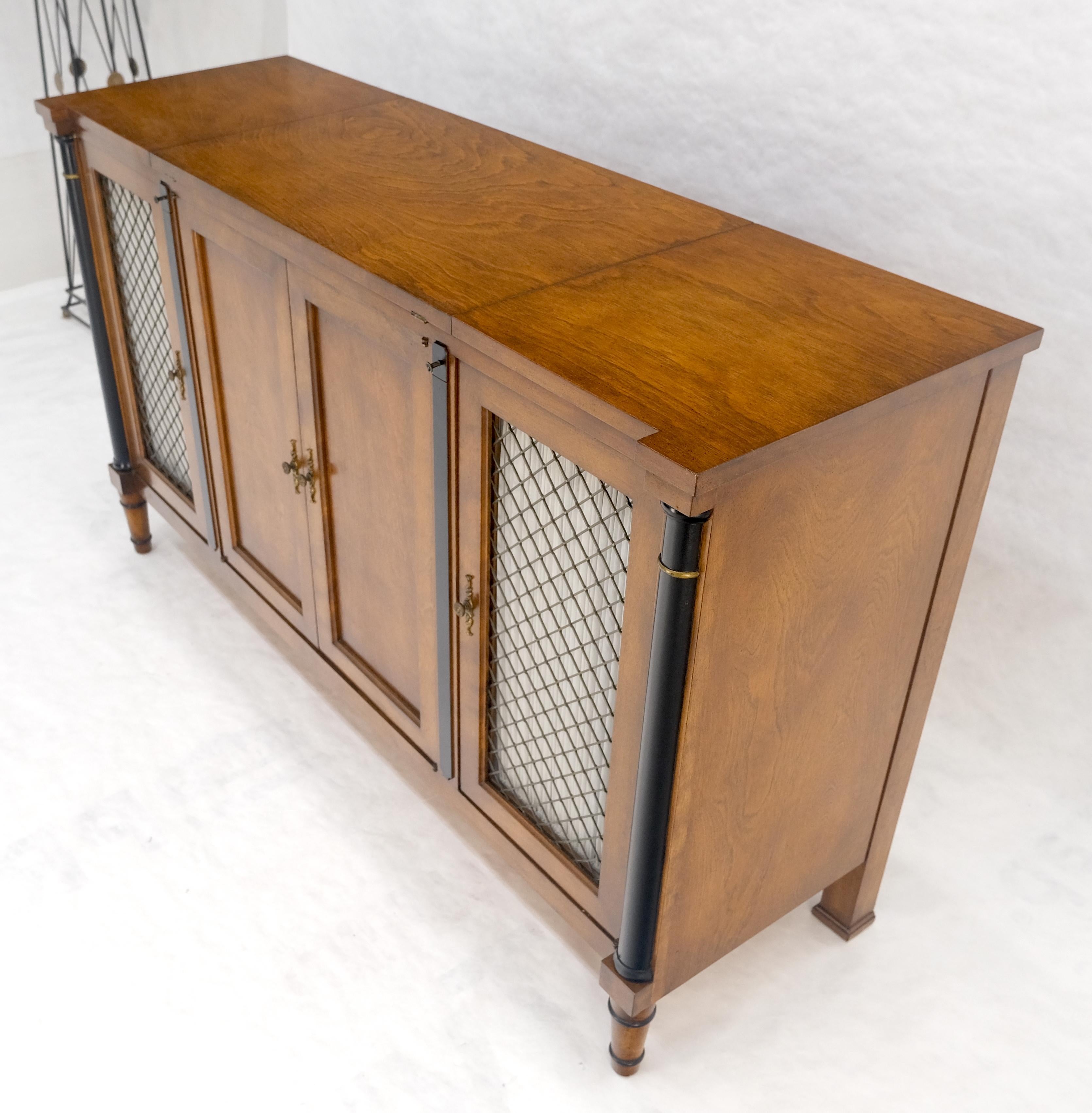 Flip Top Serving Tray Table 4 Doors Credenza Bar Server Sideboard MINT For Sale 2