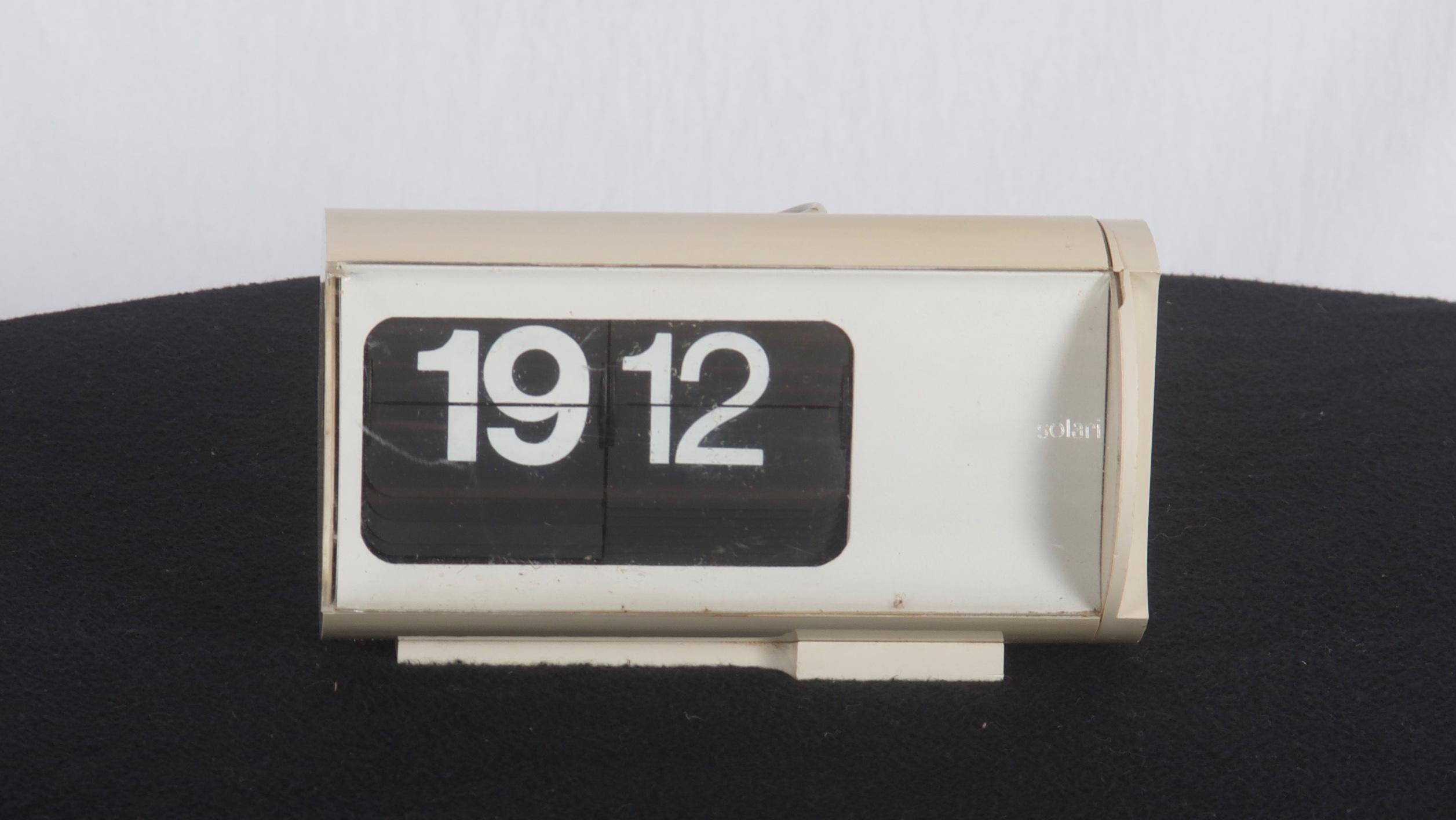 Flipclock Solari & Co Udine Italy-Cifra 3 by Gino Valle In Good Condition In Vienna, AT