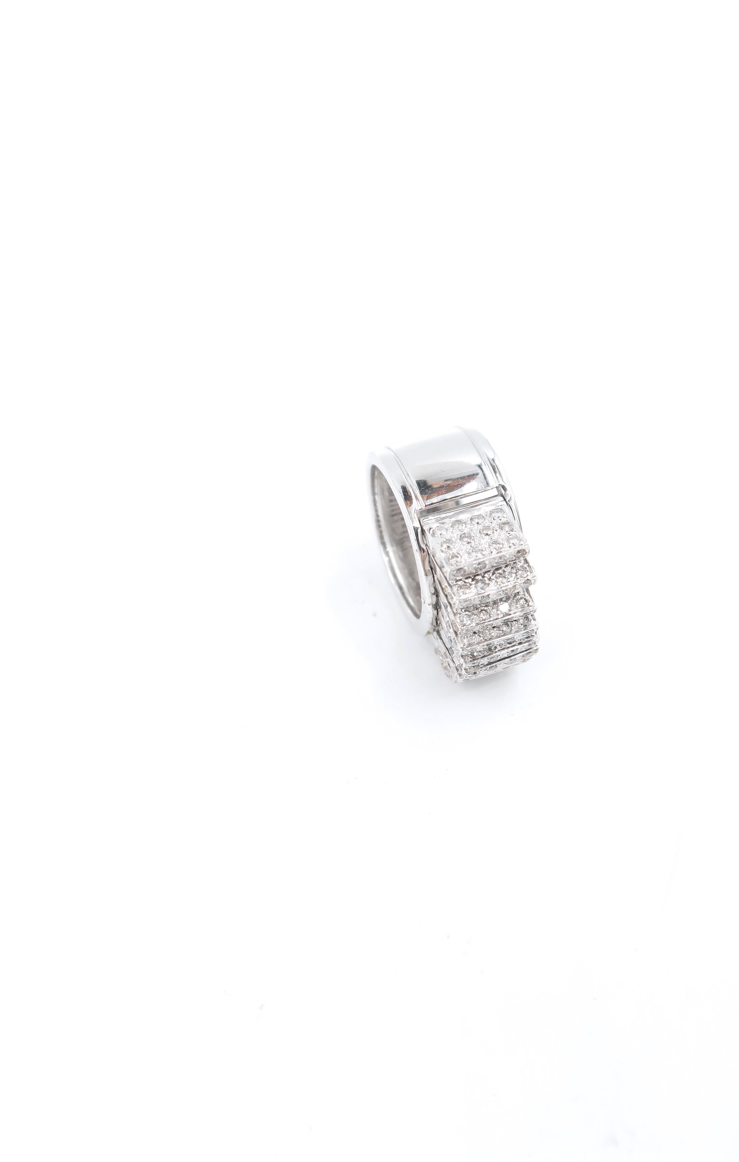 Flippable Booklet Pavé Diamond White Gold Band Ring In New Condition For Sale In Bangkok, TH