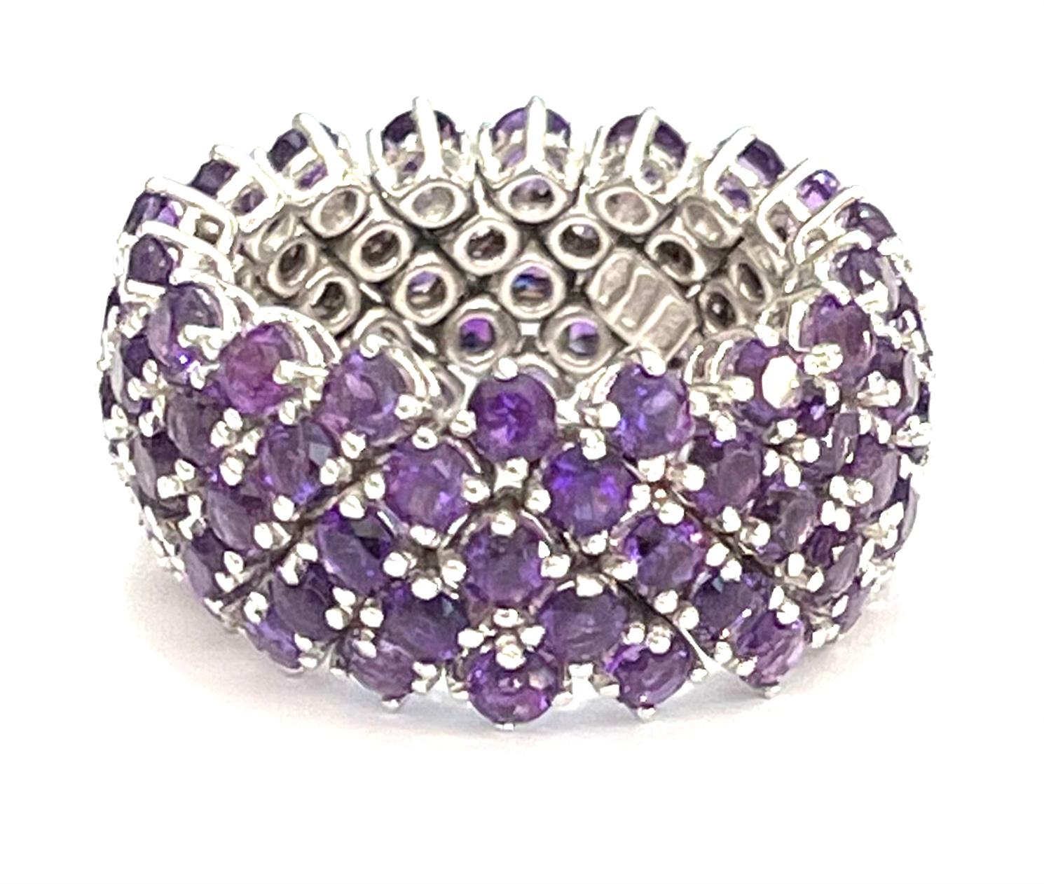 Flirt Collection 18 Karat White Gold Flat Ring with Amethyst For Sale 3
