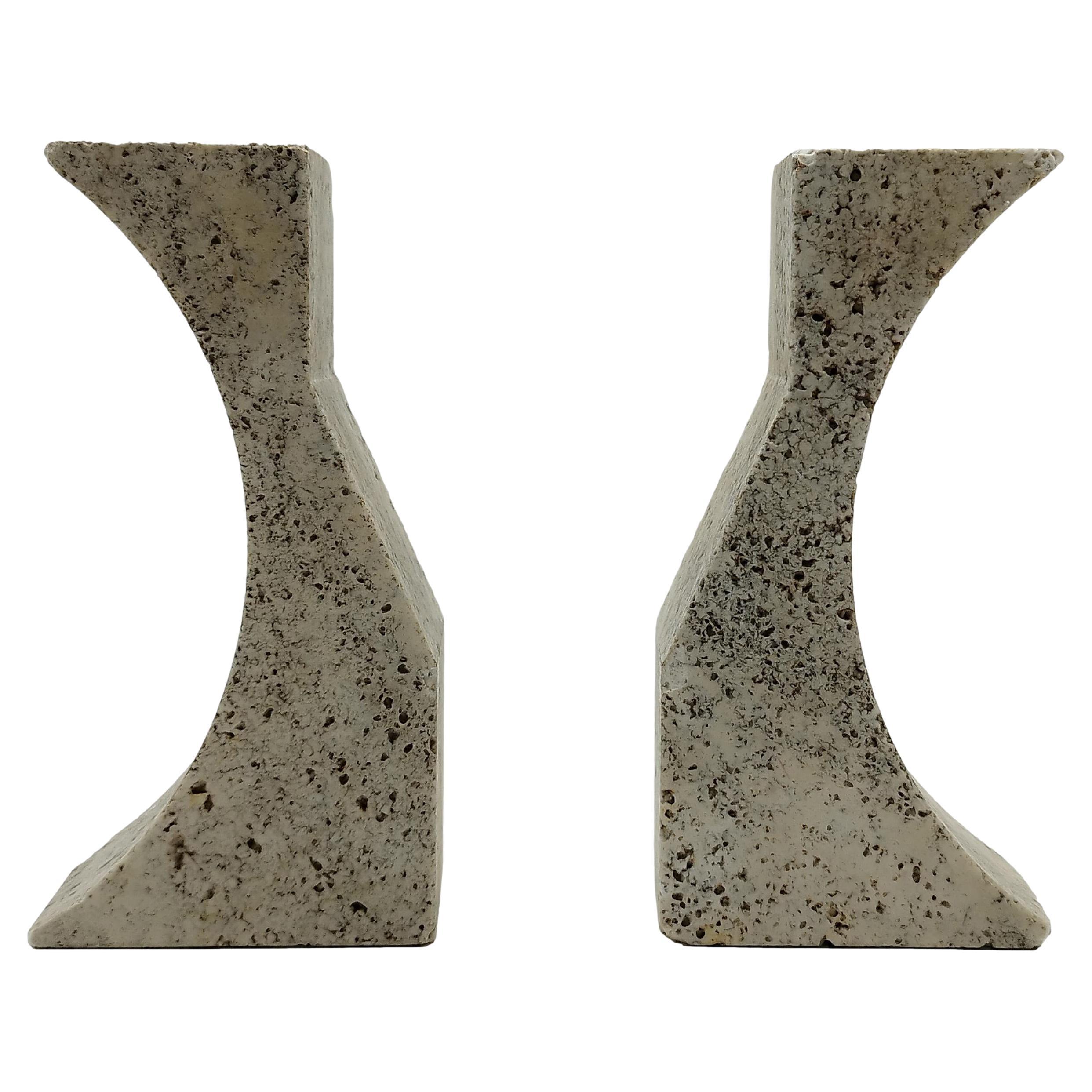 F.lli Mannelli Pair of Bookends in Rapolano Travertine Marble, Italy 1970s