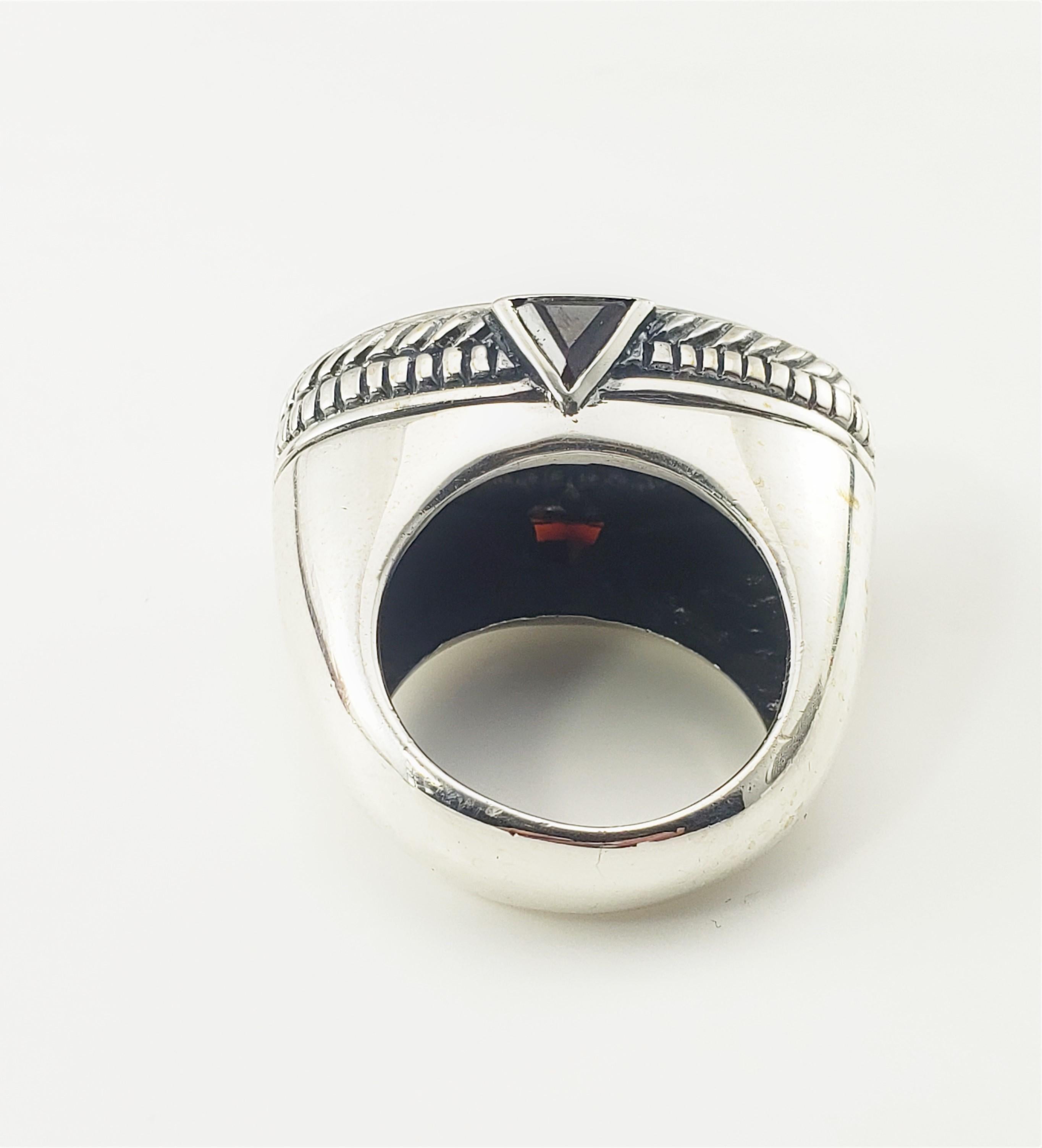 Flli Menegatti: Pegasus-Ring, Sterlingsilber 18K Gelbgold und Granat im Zustand „Gut“ in Washington Depot, CT