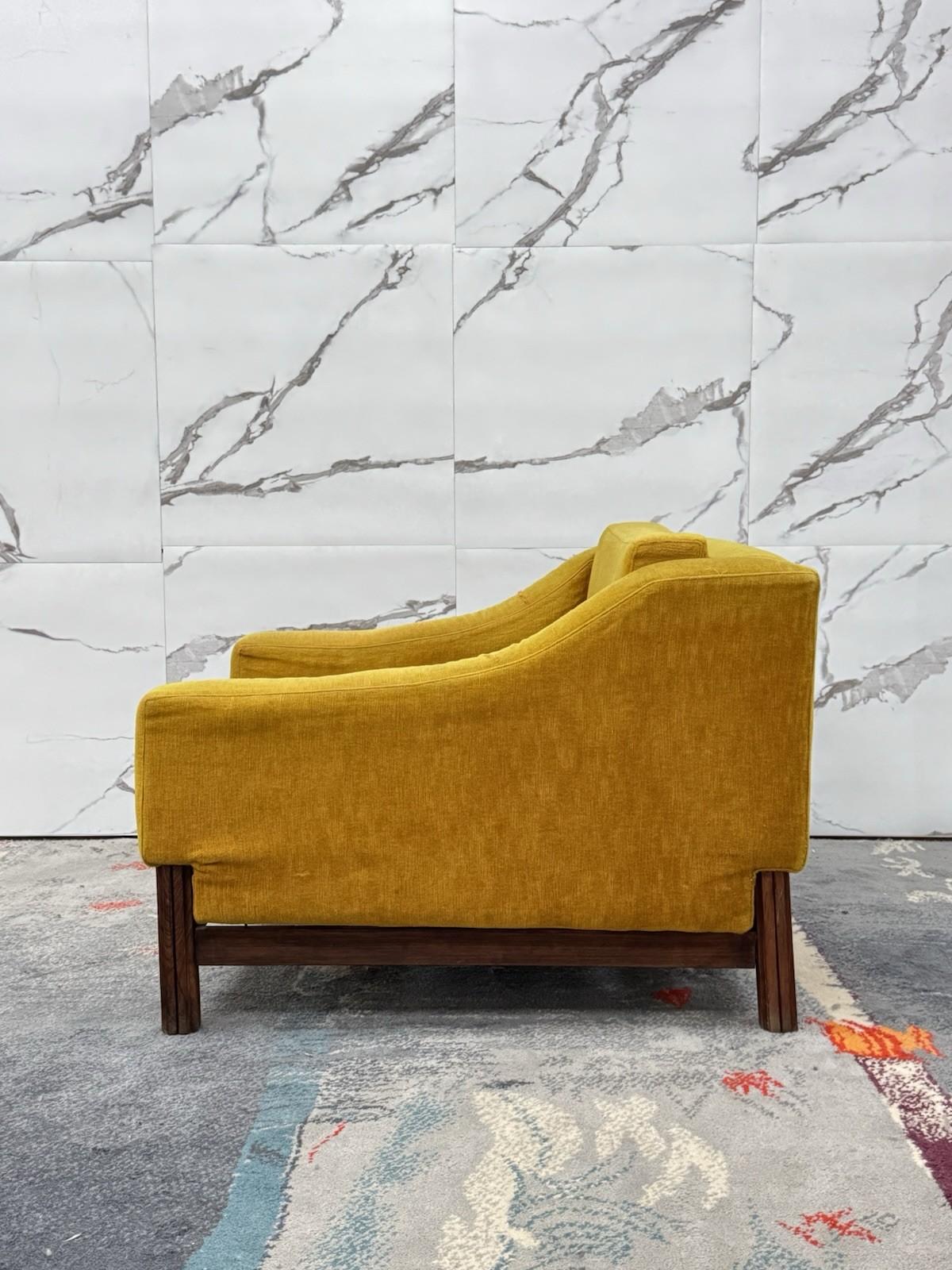 F.lli Saporiti Besnate Pair Of Armchairs 1960s Modern Design For Sale 4