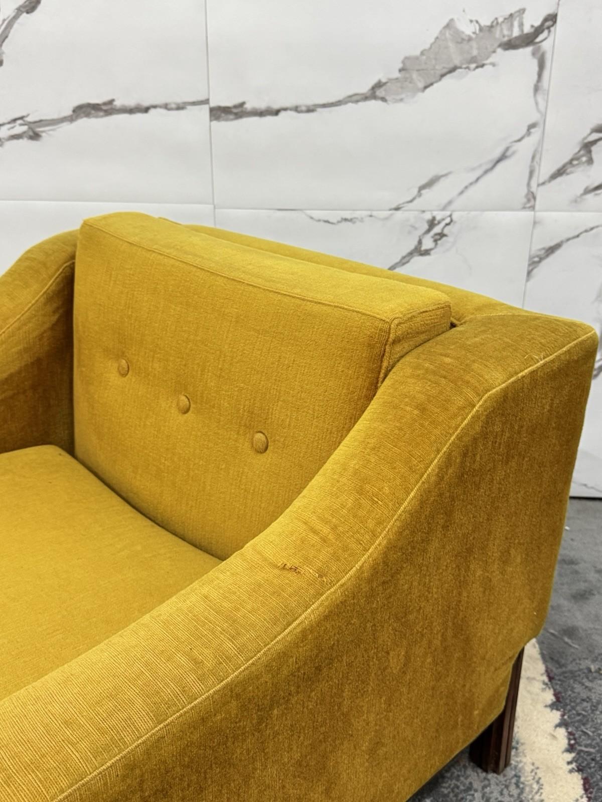 F.lli Saporiti Besnate Pair Of Armchairs 1960s Modern Design For Sale 9