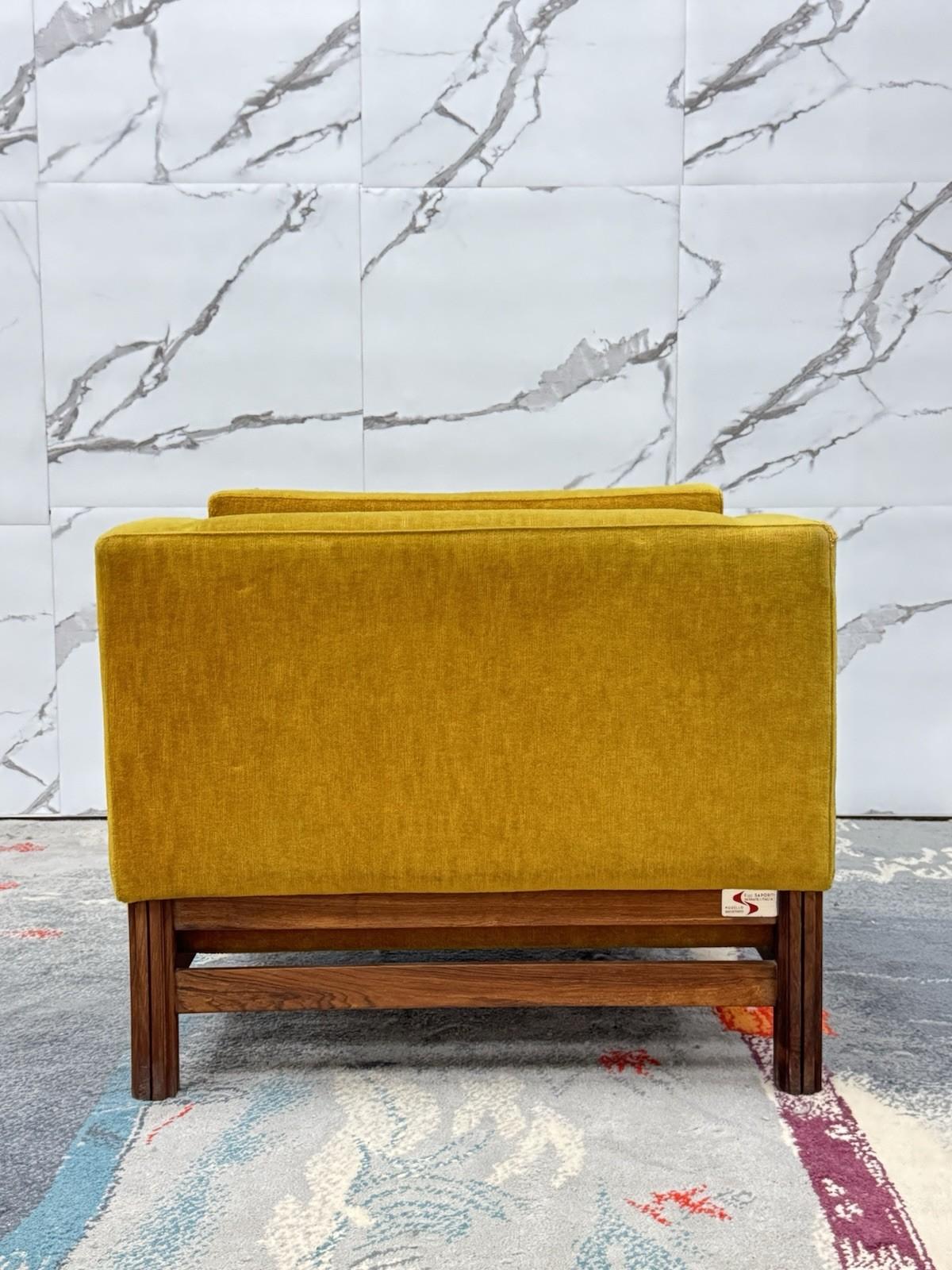 F.lli Saporiti Besnate Pair Of Armchairs 1960s Modern Design For Sale 11