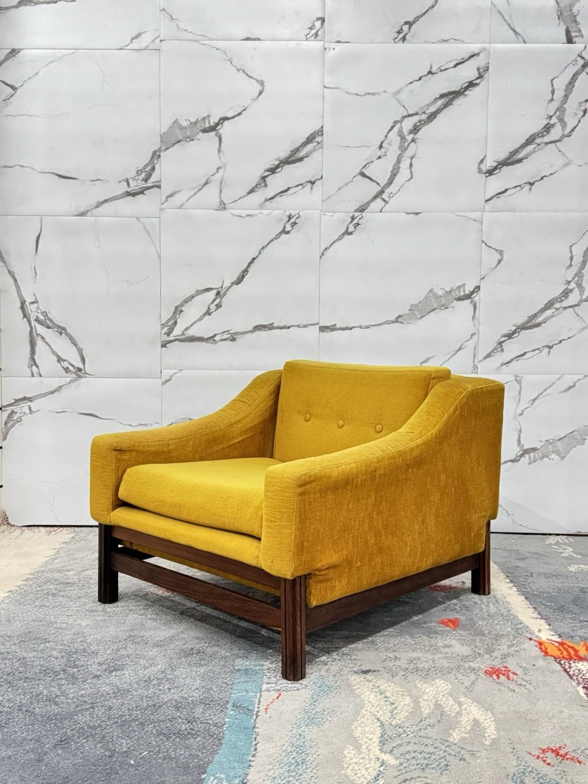 Italian F.lli Saporiti Besnate Pair Of Armchairs 1960s Modern Design For Sale