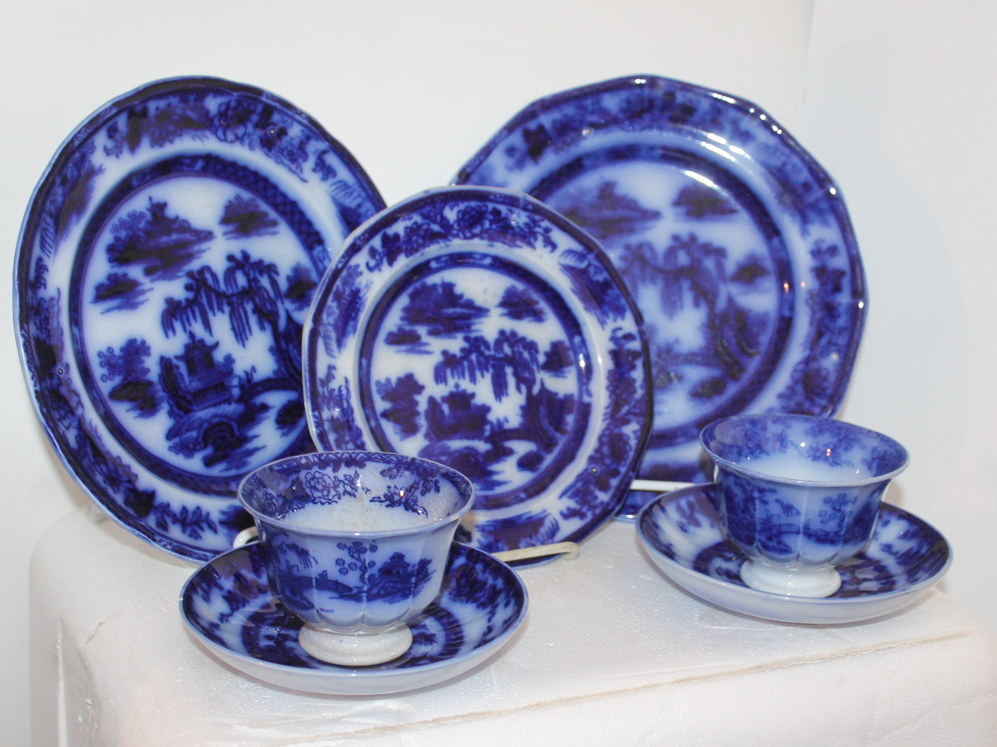 American Colonial Flo-Blue Collection of 9 Piece Matching 