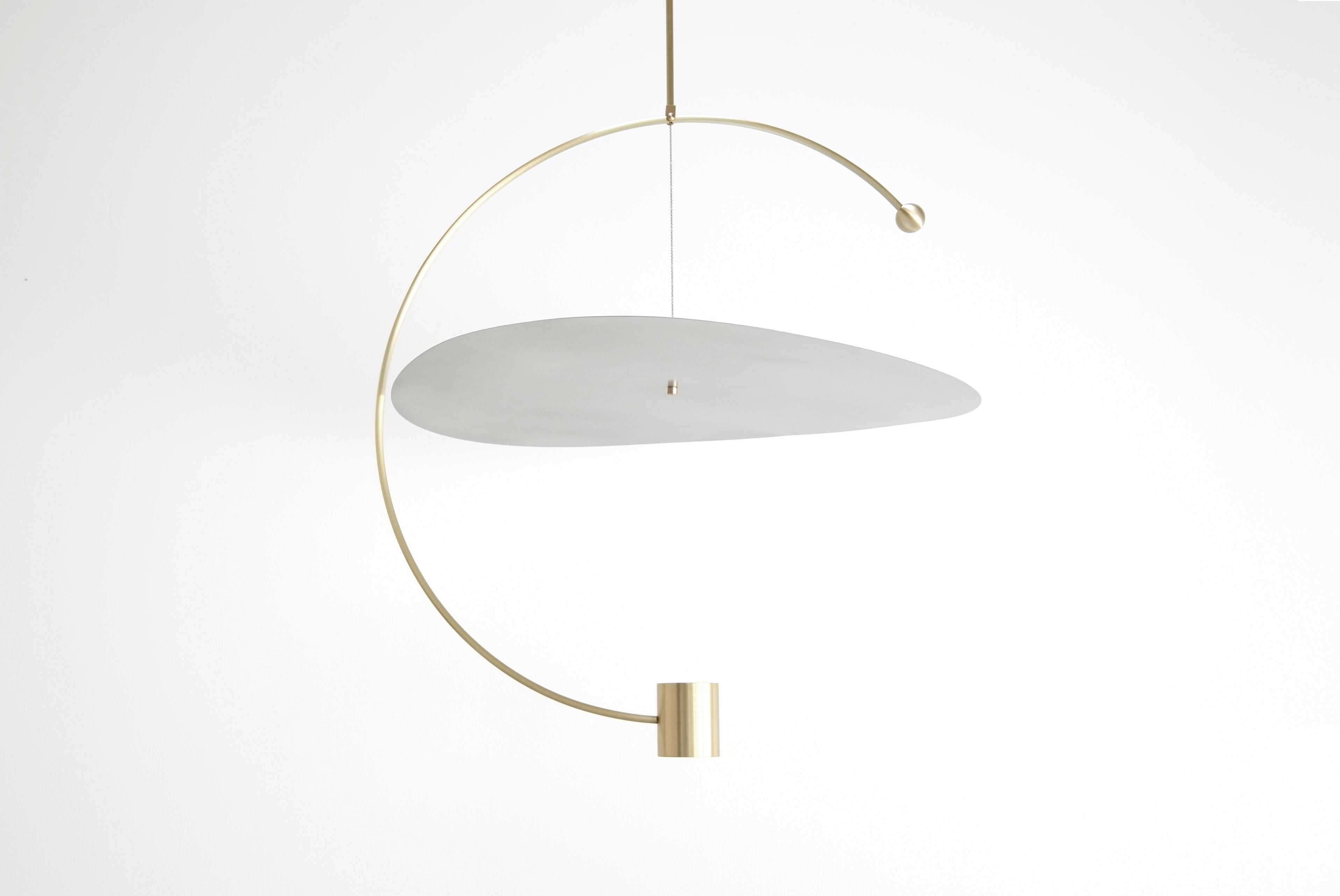 Float circle pendant light by Ladies & Gentlemen Studio
Dimensions: 31