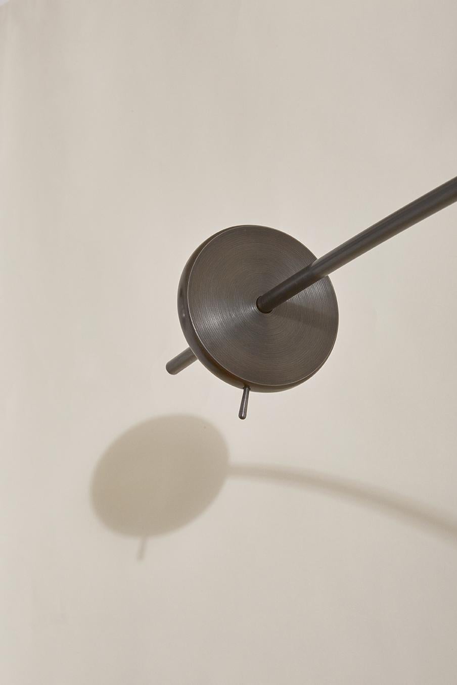 Myrna Wand Mobile – Wandmontierte skulpturale, freitragende Überkopfleuchte – SMALL  (21. Jahrhundert und zeitgenössisch) im Angebot