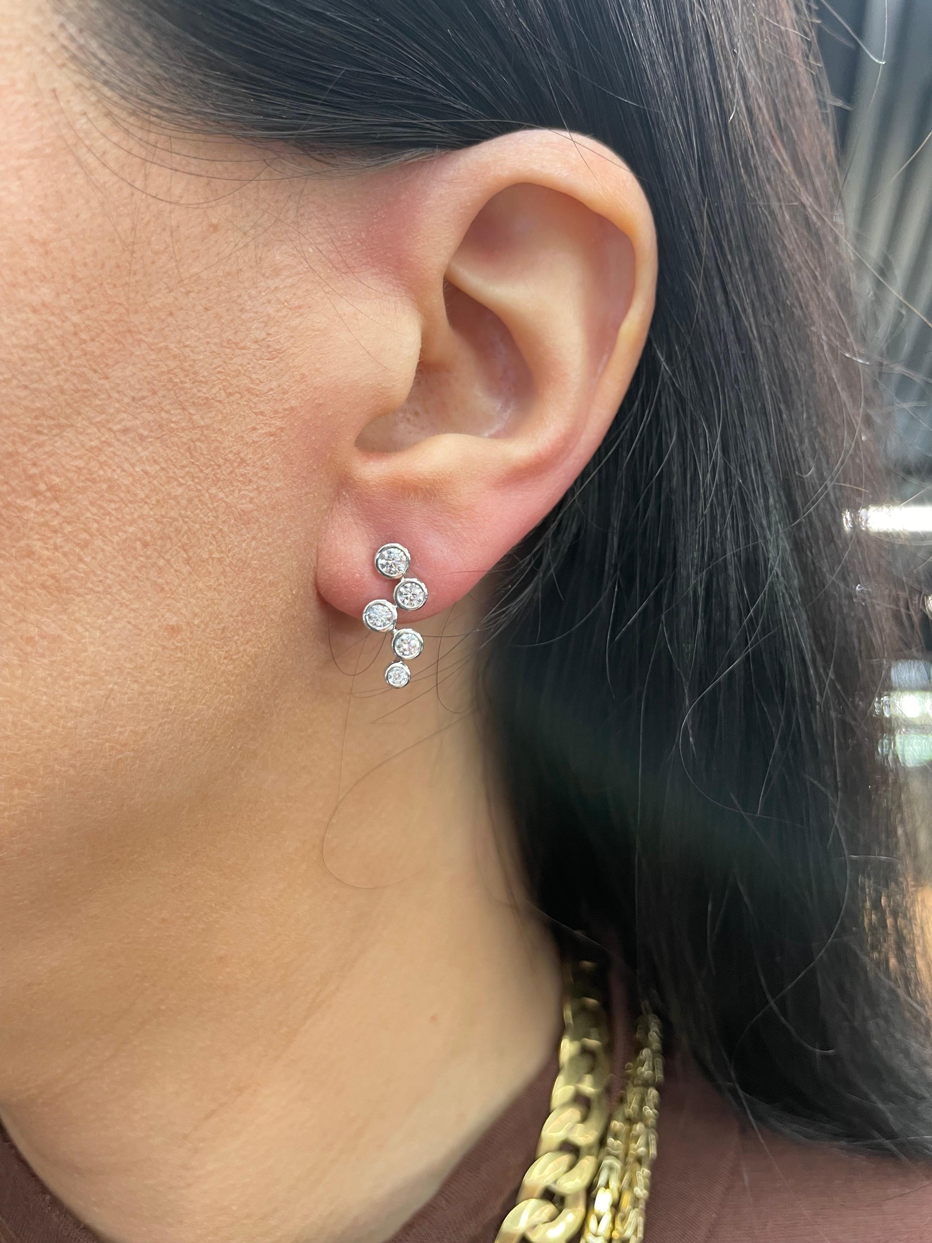 Floating 18 Karat Weißgold Diamant-Lünette-Ohrring Climbers & Drop 0,87 Karat (Zeitgenössisch)