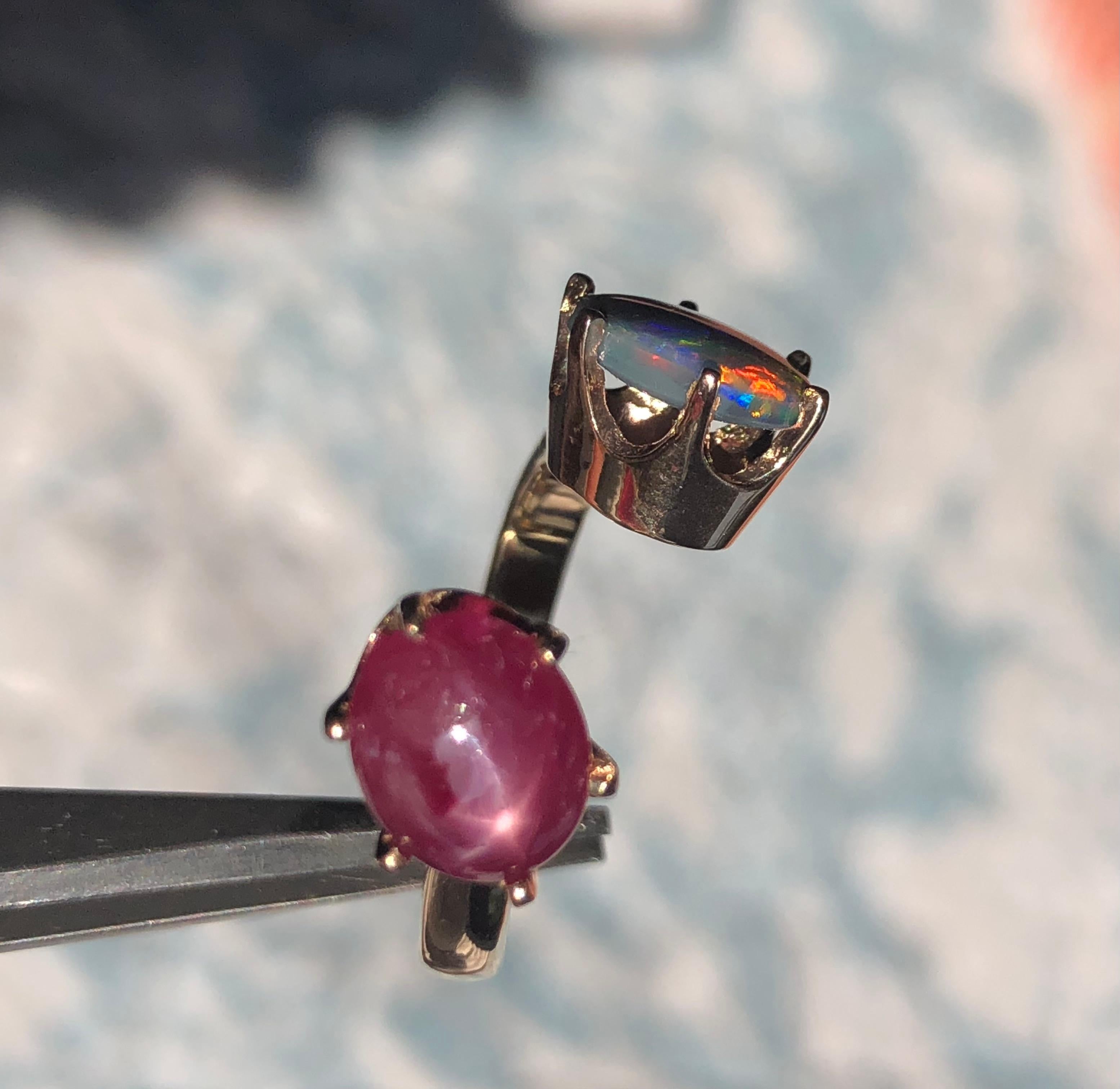 Floating Black Opla Star Ruby Open Shank Toi et Moi Ring Gold For Sale 1