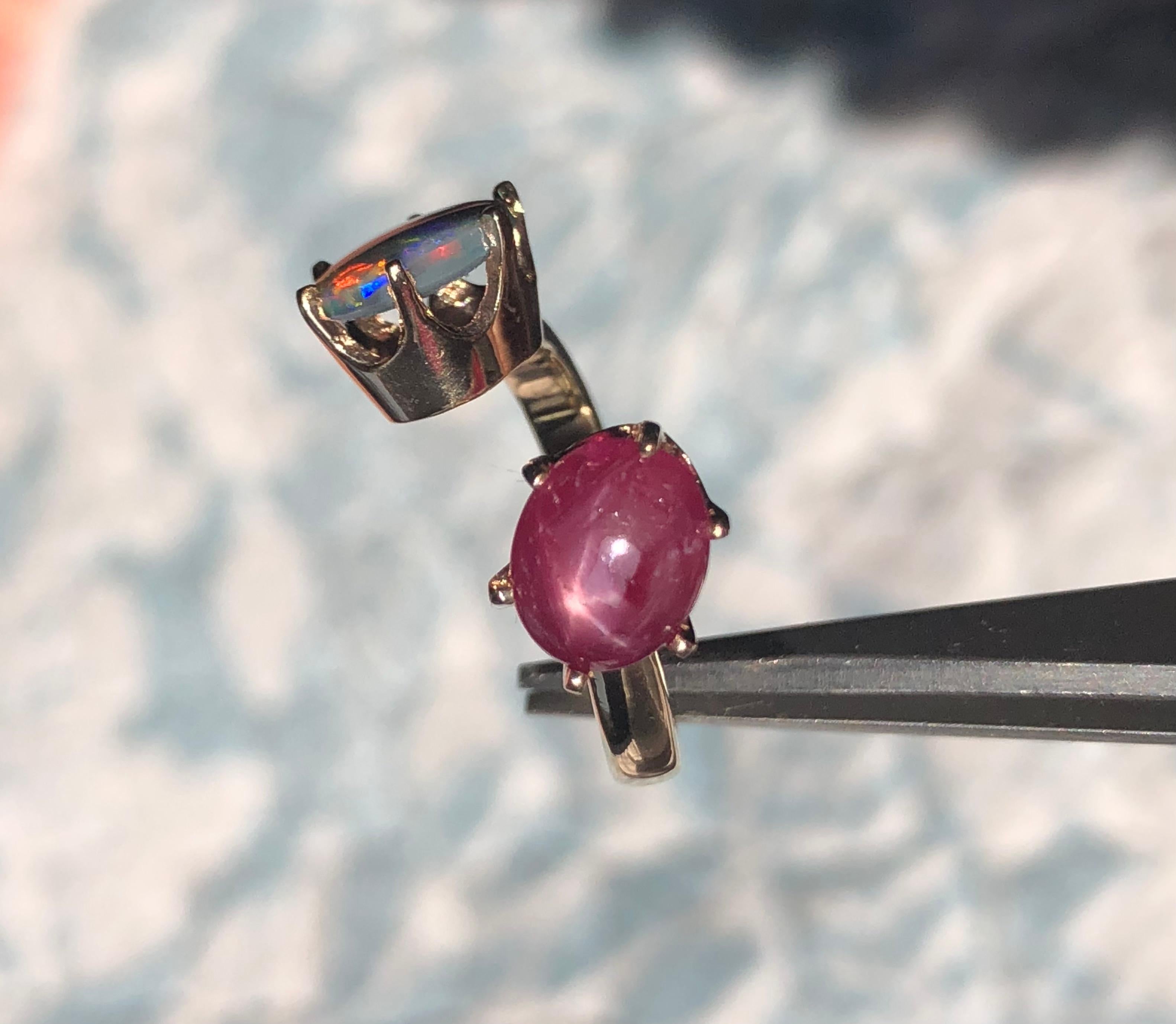 Floating Black Opla Star Ruby Open Shank Toi et Moi Ring Gold For Sale 5