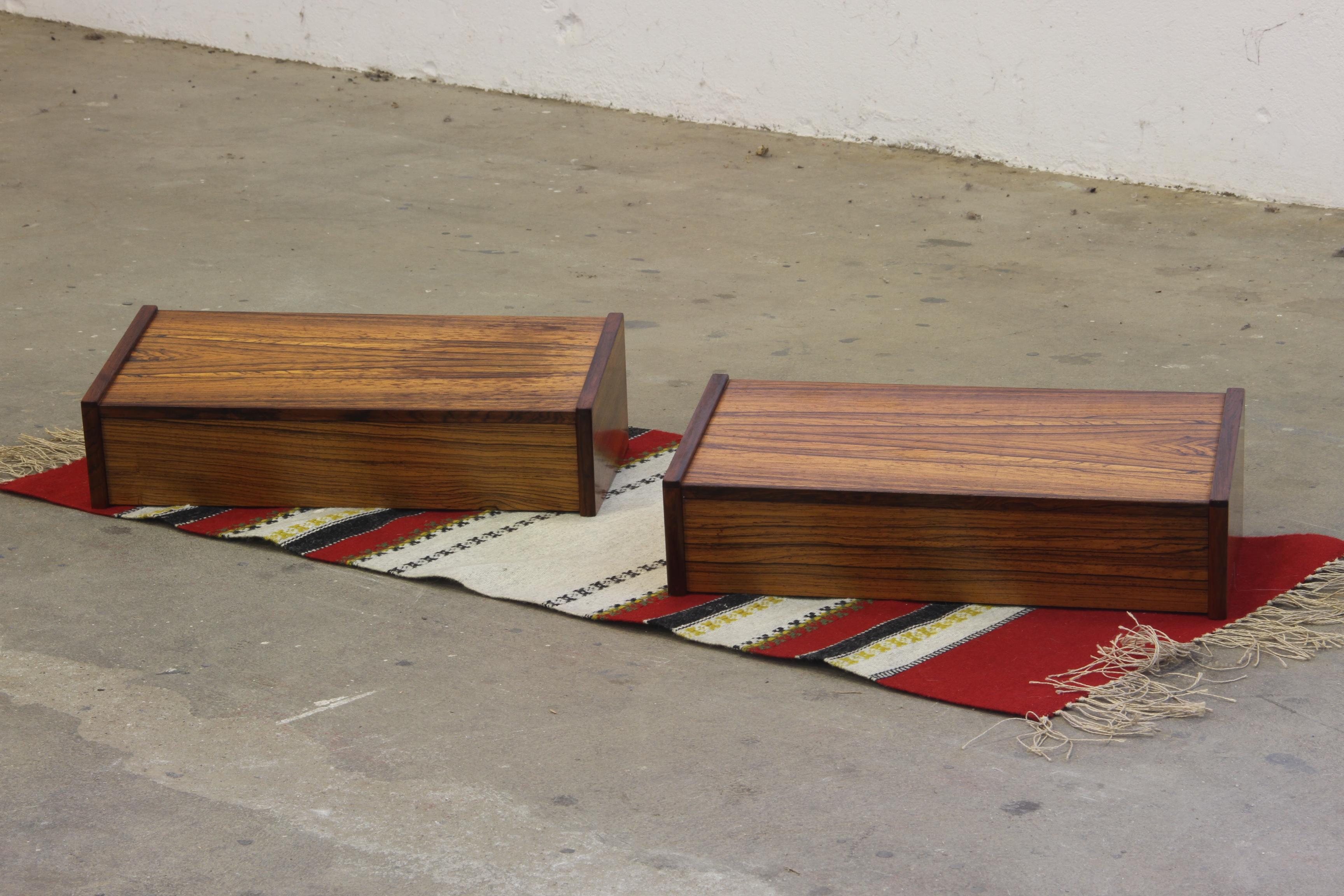 Floating Bedside Tables in Rosewood, 1960s, Set of 2 For Sale 2