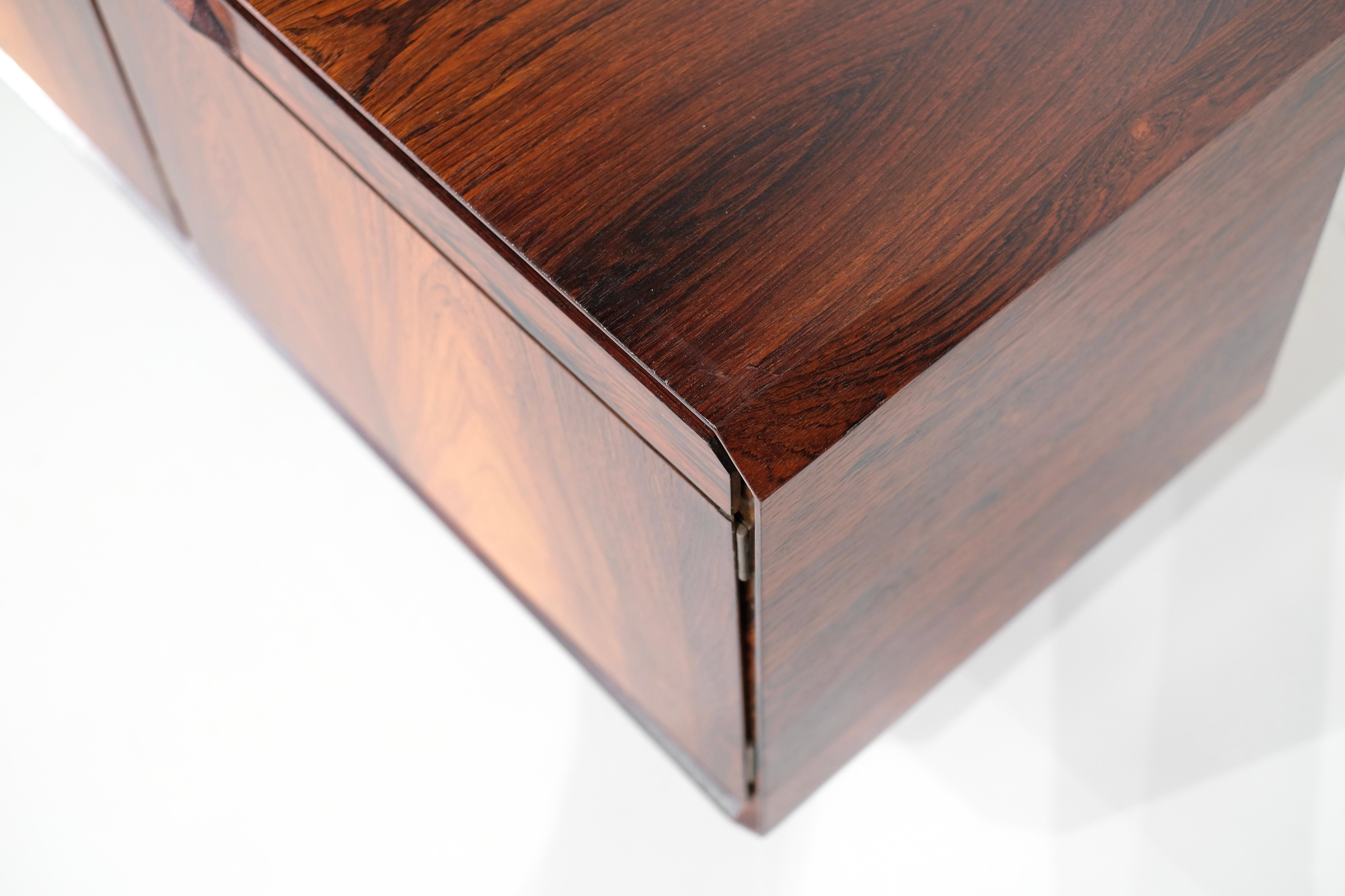 Floating buffet Sideboard in wood, Italy 1960s. For Sale 3