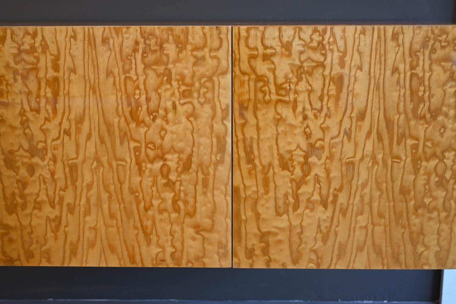 Buffet o credenza fluttuante in legno di buro di Janet Schweitzer per Pace Collection 6